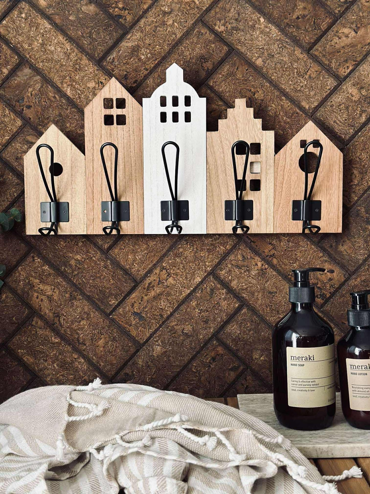 Knagerække med huse