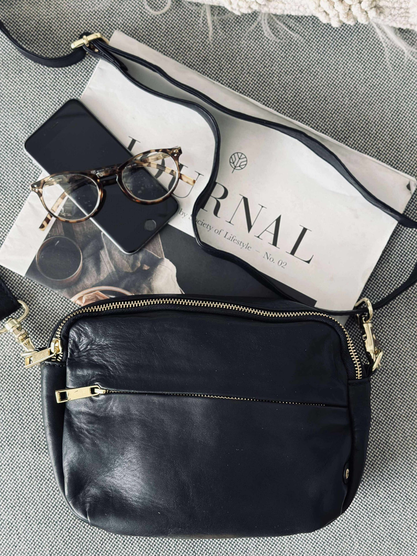 Crossover Mariam - Black / Gold