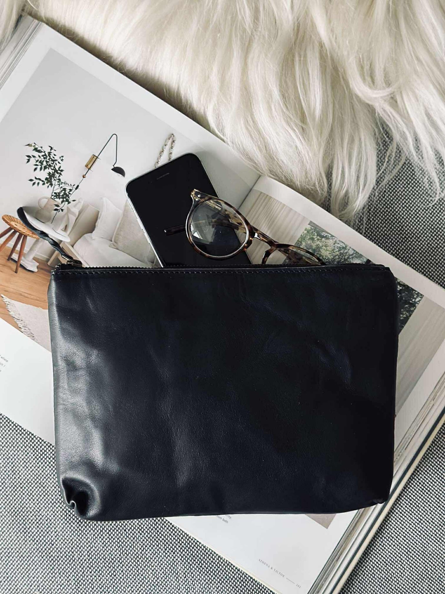 Kosmetikpung / Clutch  - Black leather