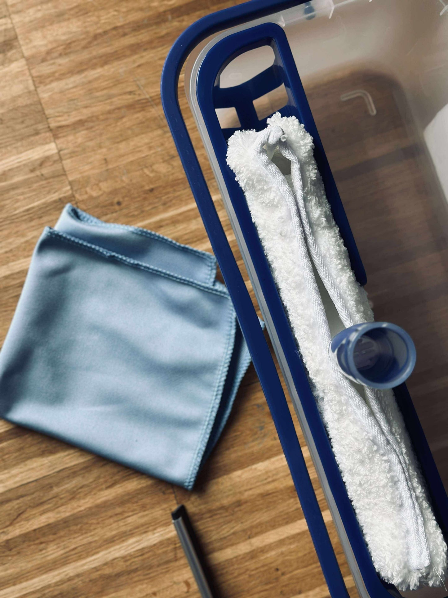 Vinduespudsersæt med opbevaringsboks