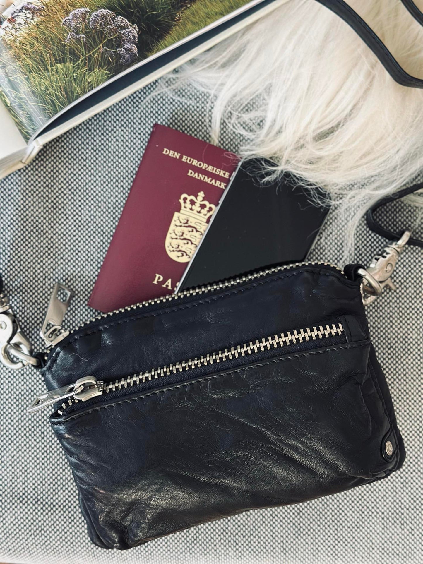 Clutch / crossover - Black / silver