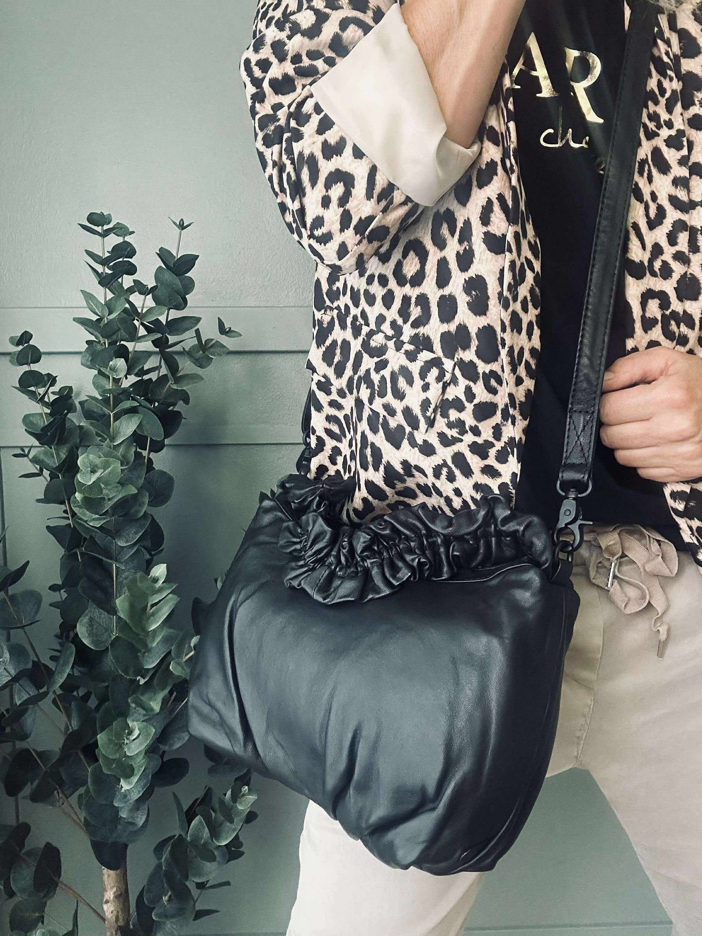 Crossbody i lækker læderkvalitet