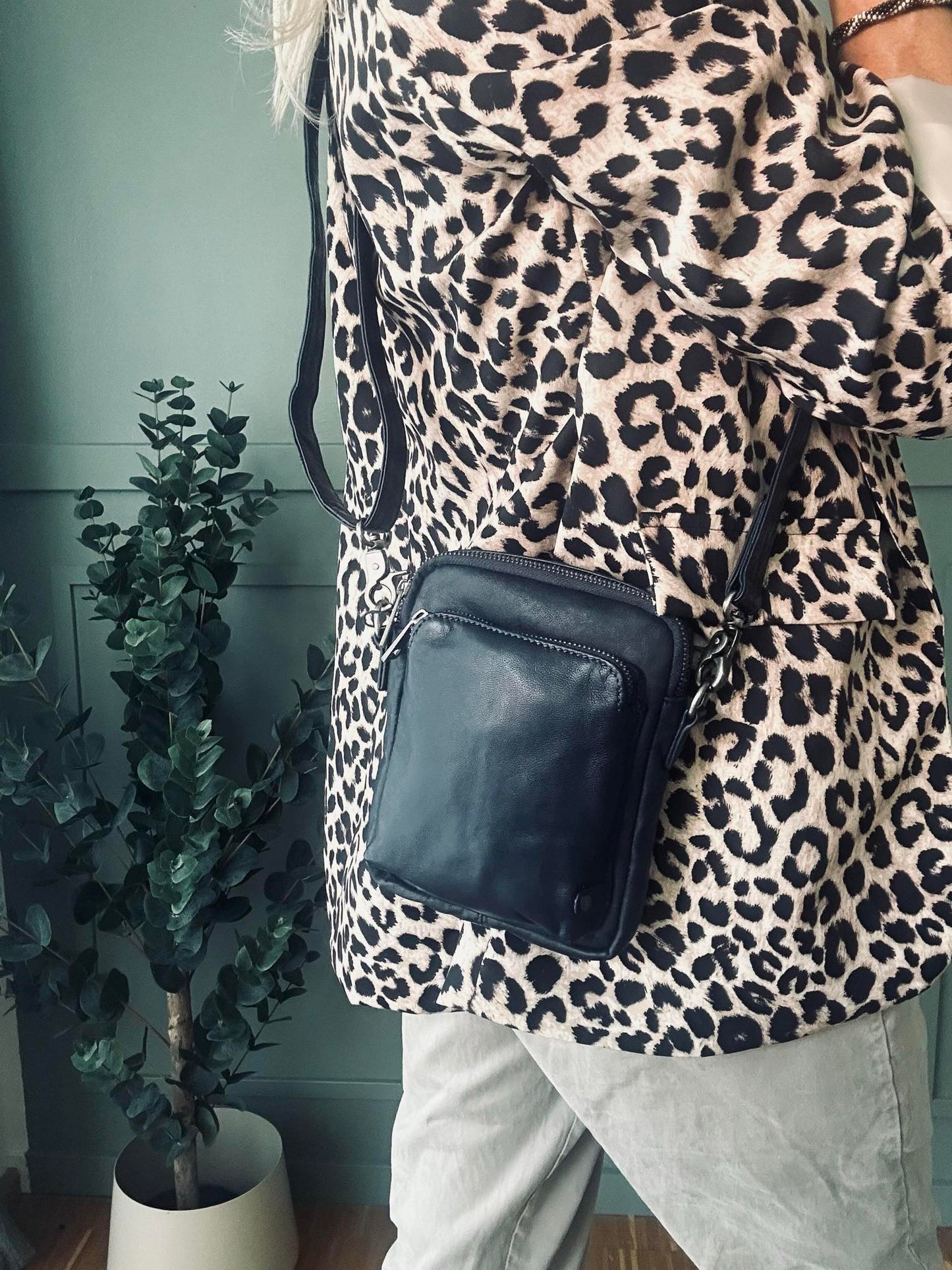 Mobiltaske Navy