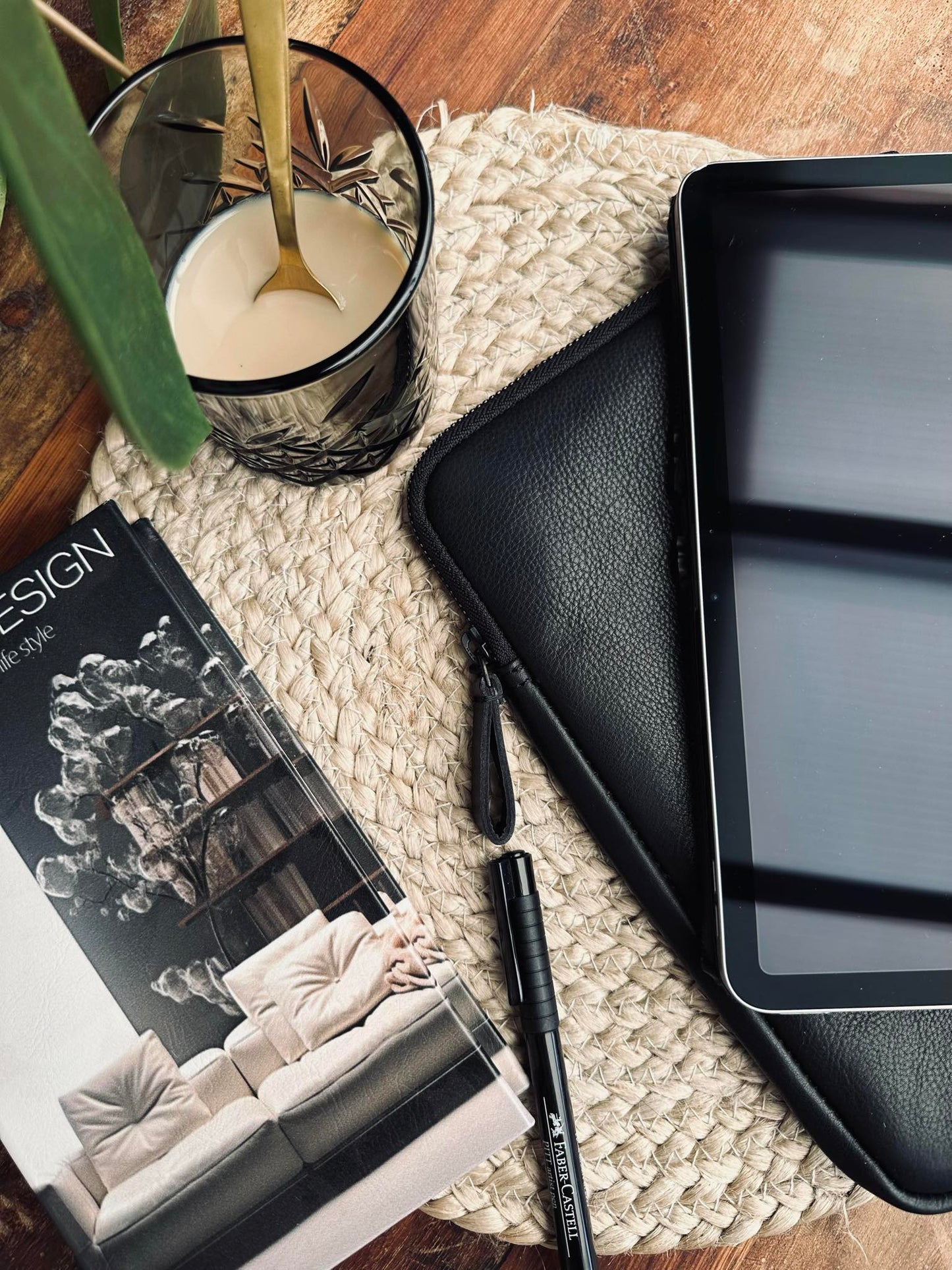 Ipad sleeve - Black / Black
