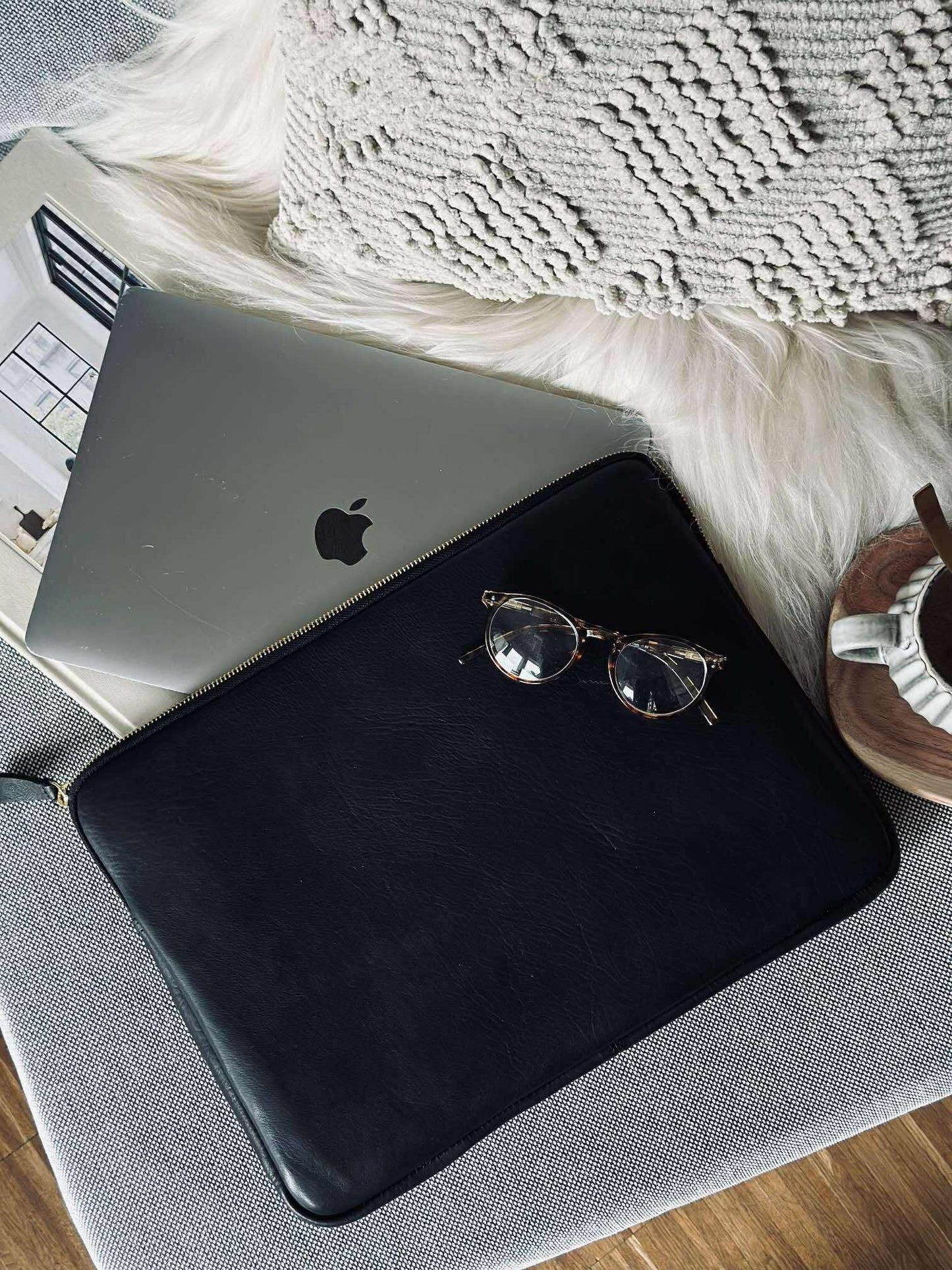 Laptop sleeve - Black / Gold