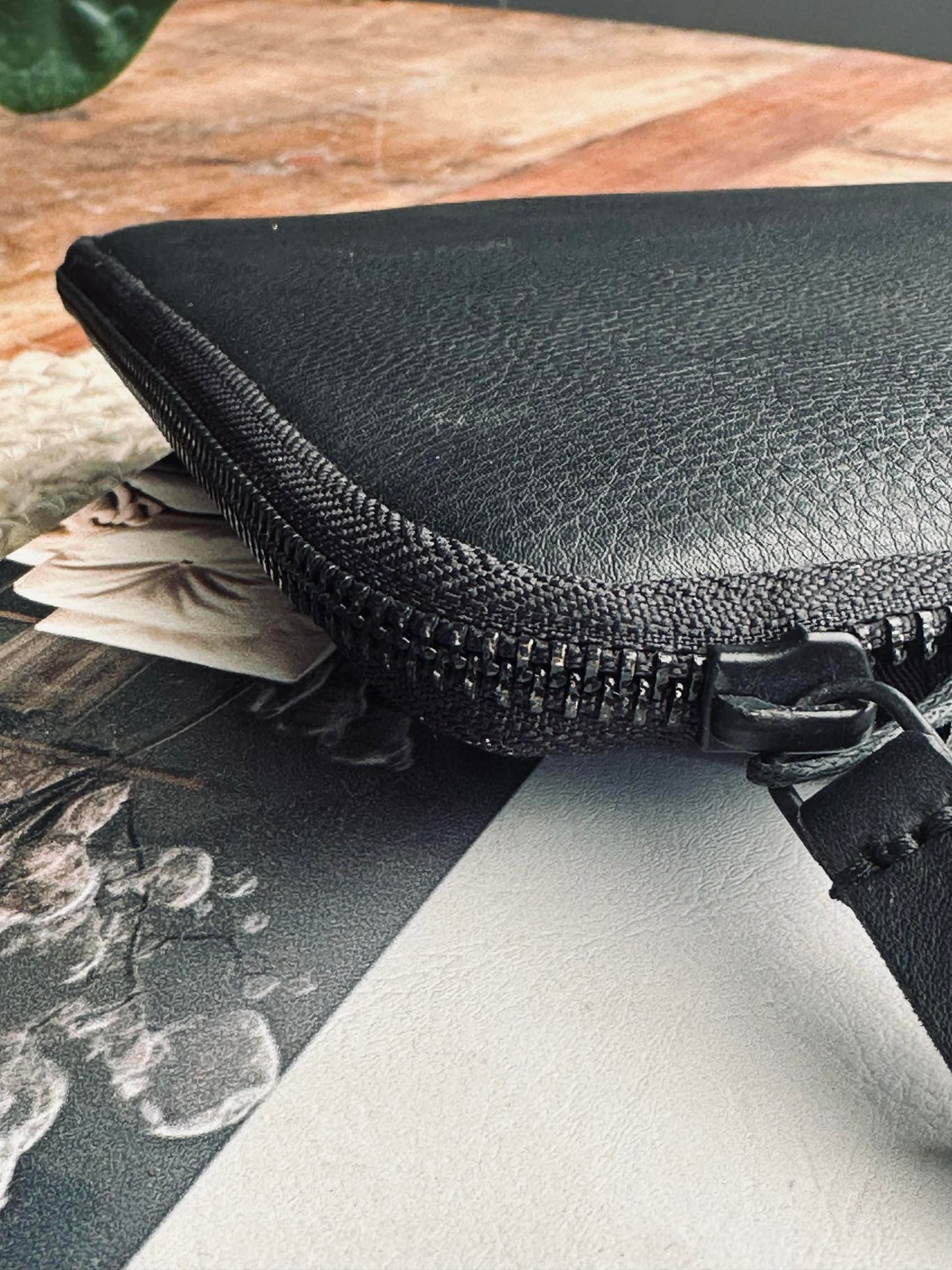 Ipad sleeve - Black / Black