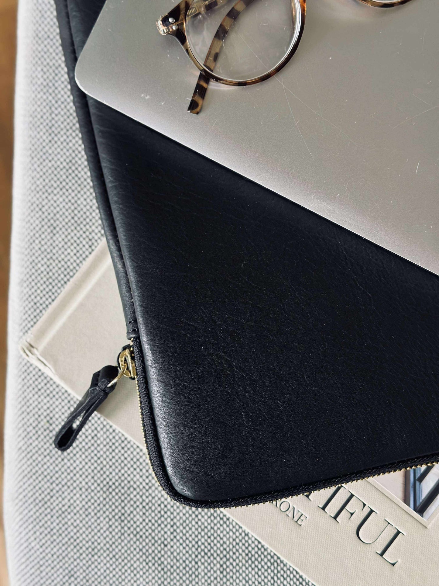 Laptop sleeve - Black / Gold