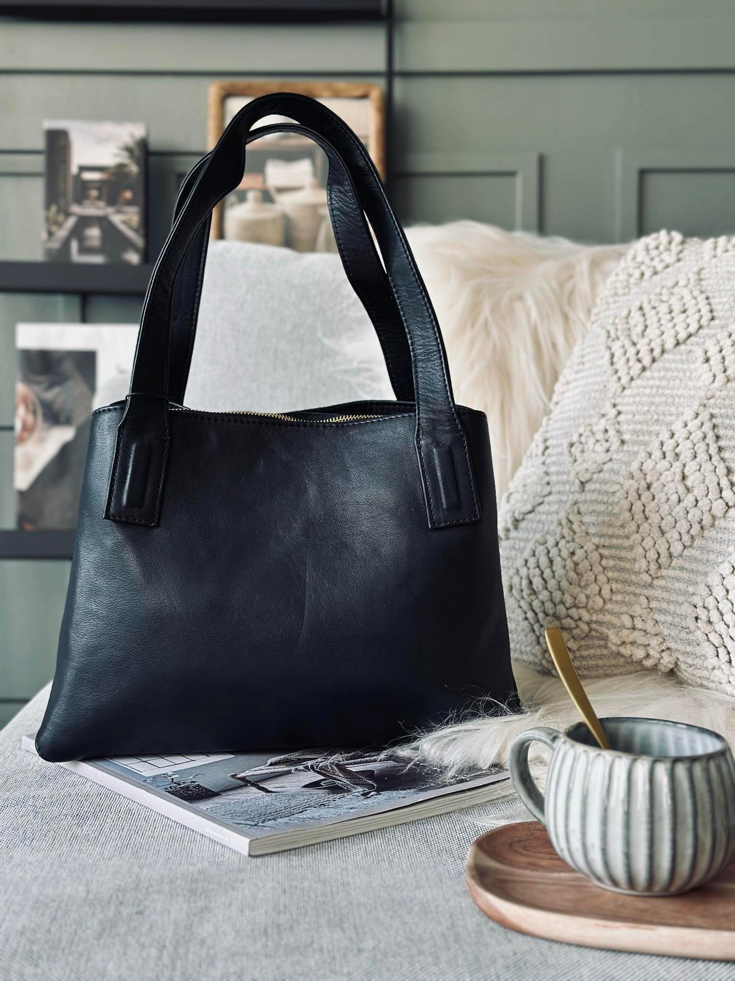 Skuldertaske - Black leather