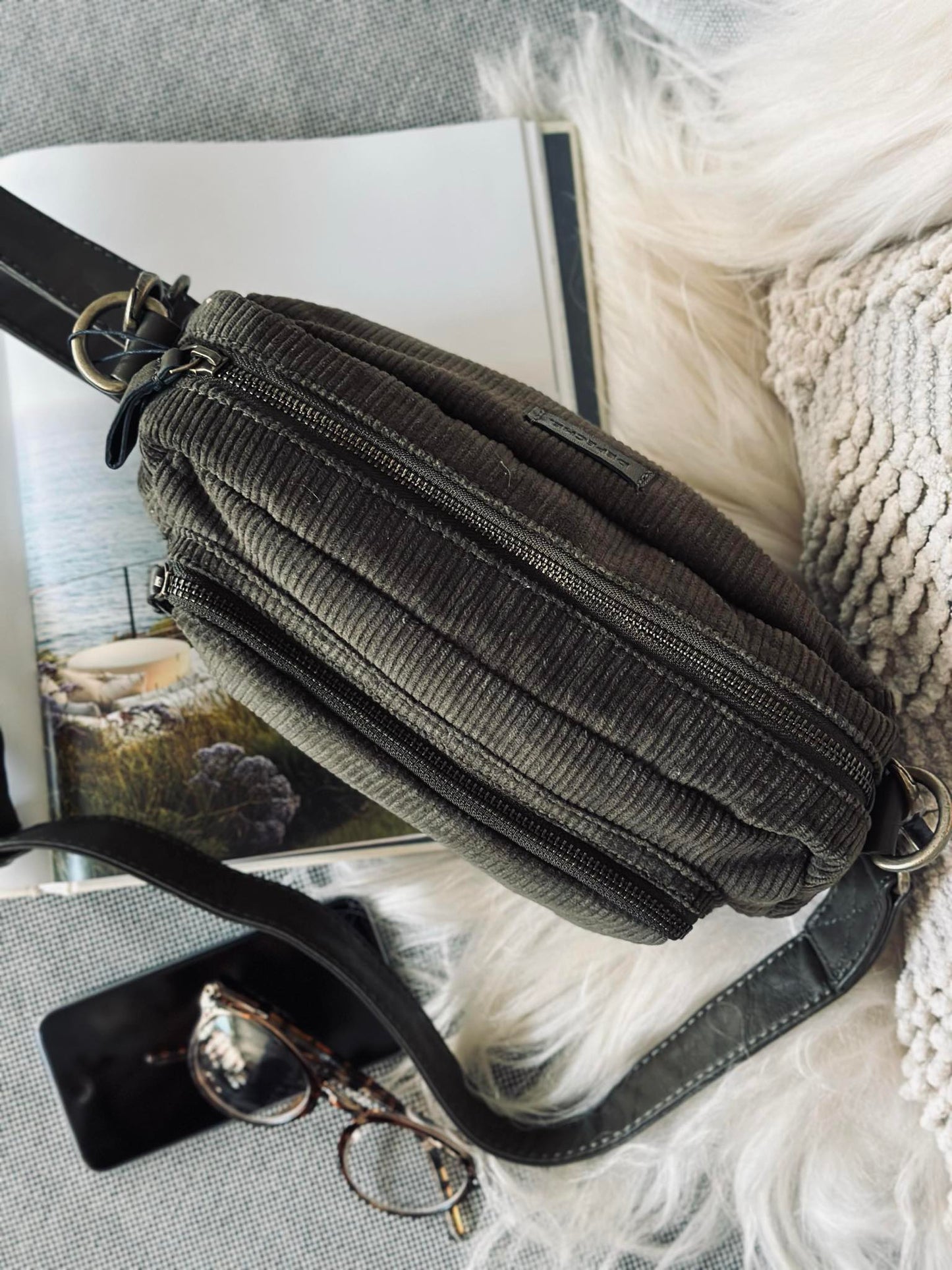 Crossbody Army fløjl