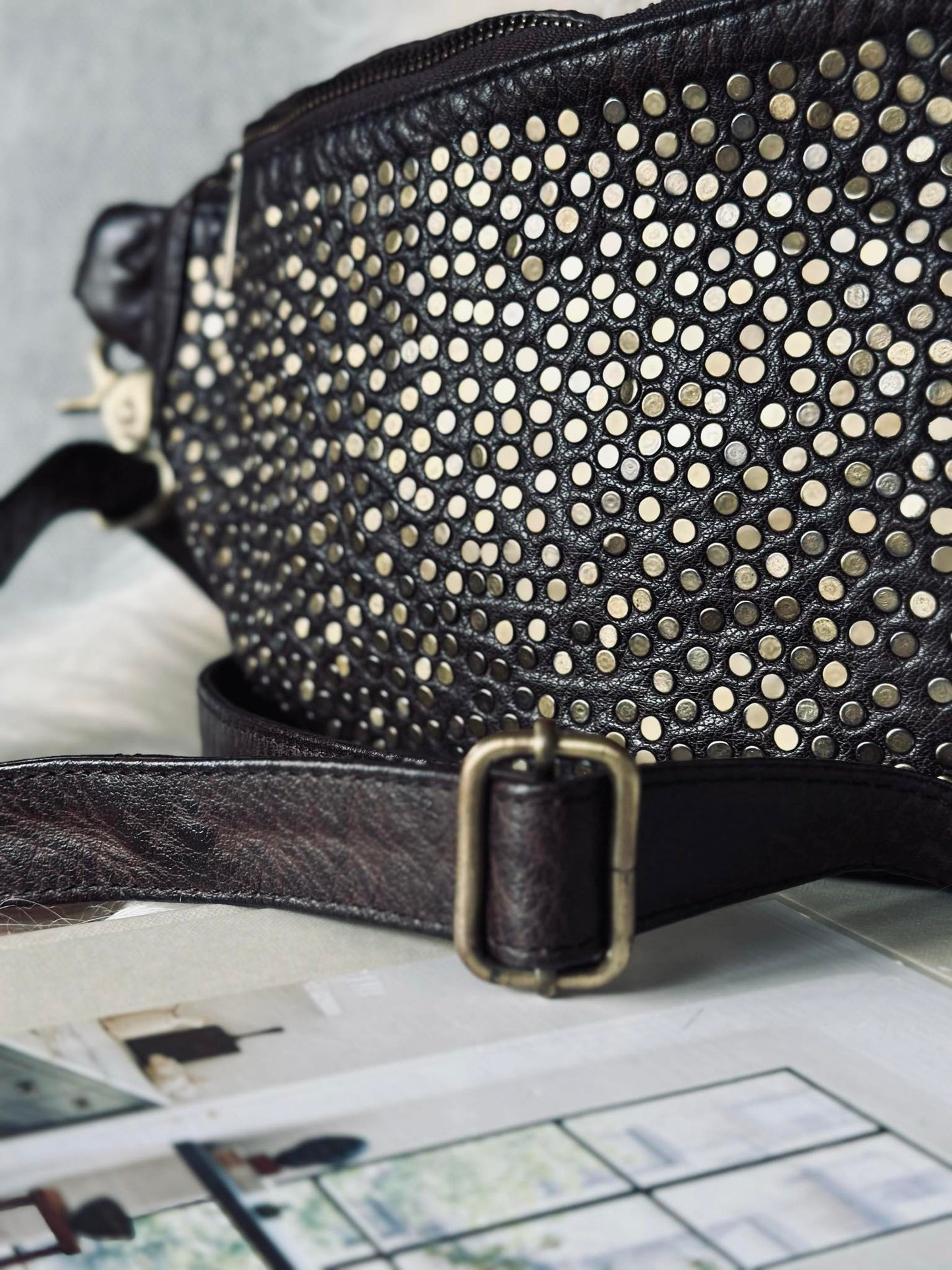 Bumbag Deluxe med nitter - Brown