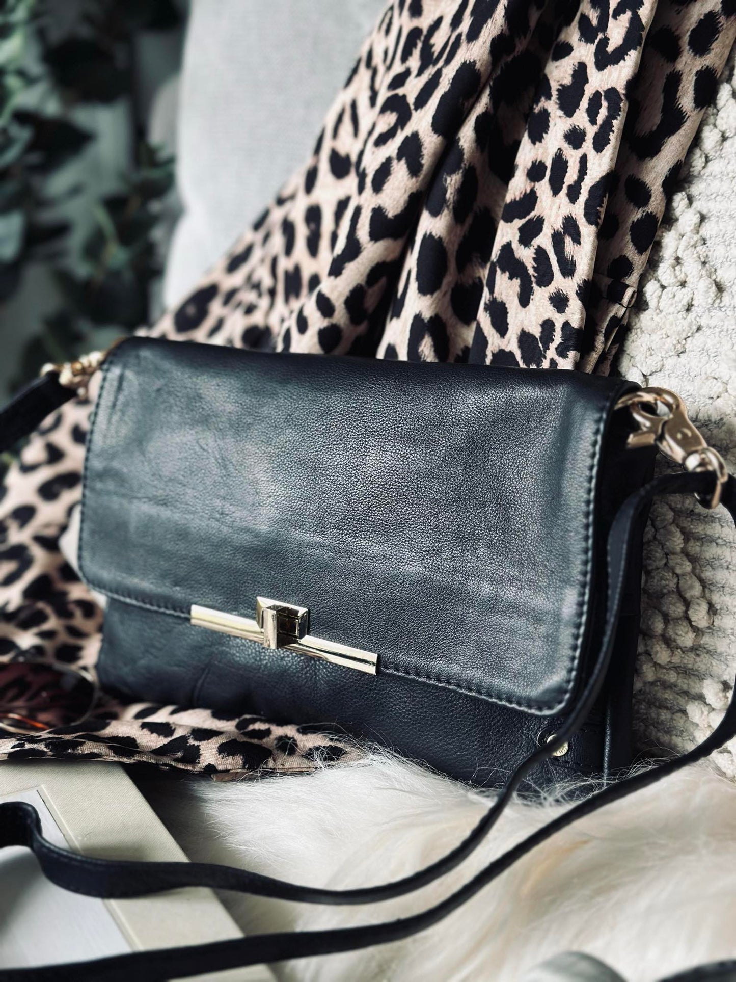 Clutch Elegant black / gold