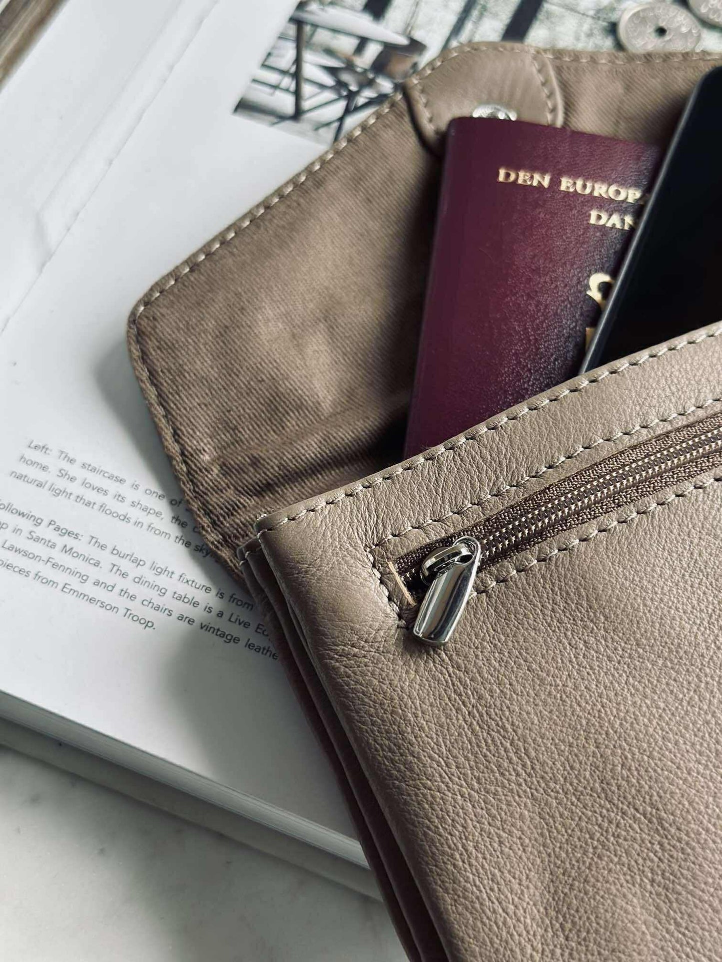 Pung Aura - Dusty Taupe