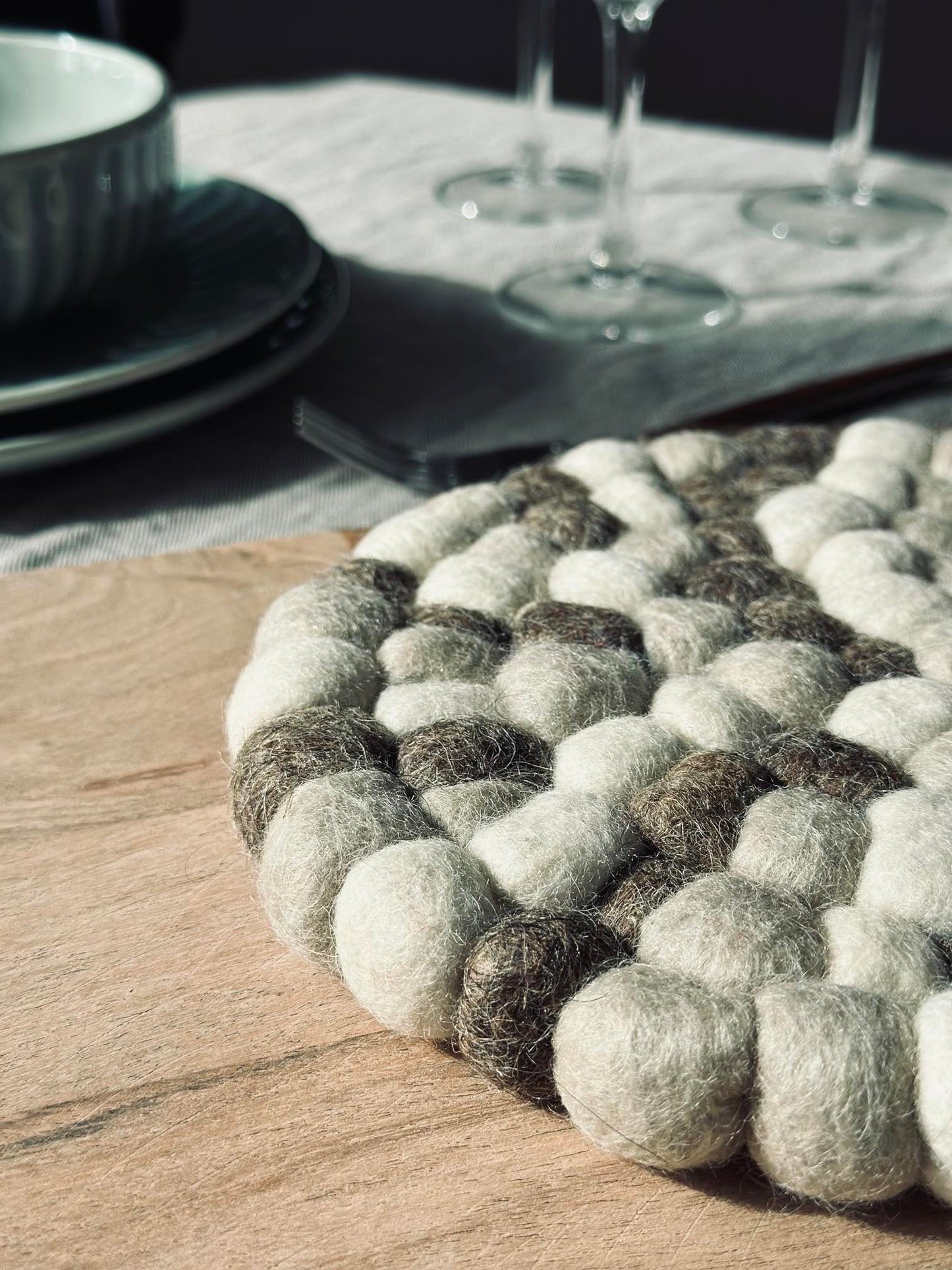 Bordskåner DOTS - Natur / brun uld