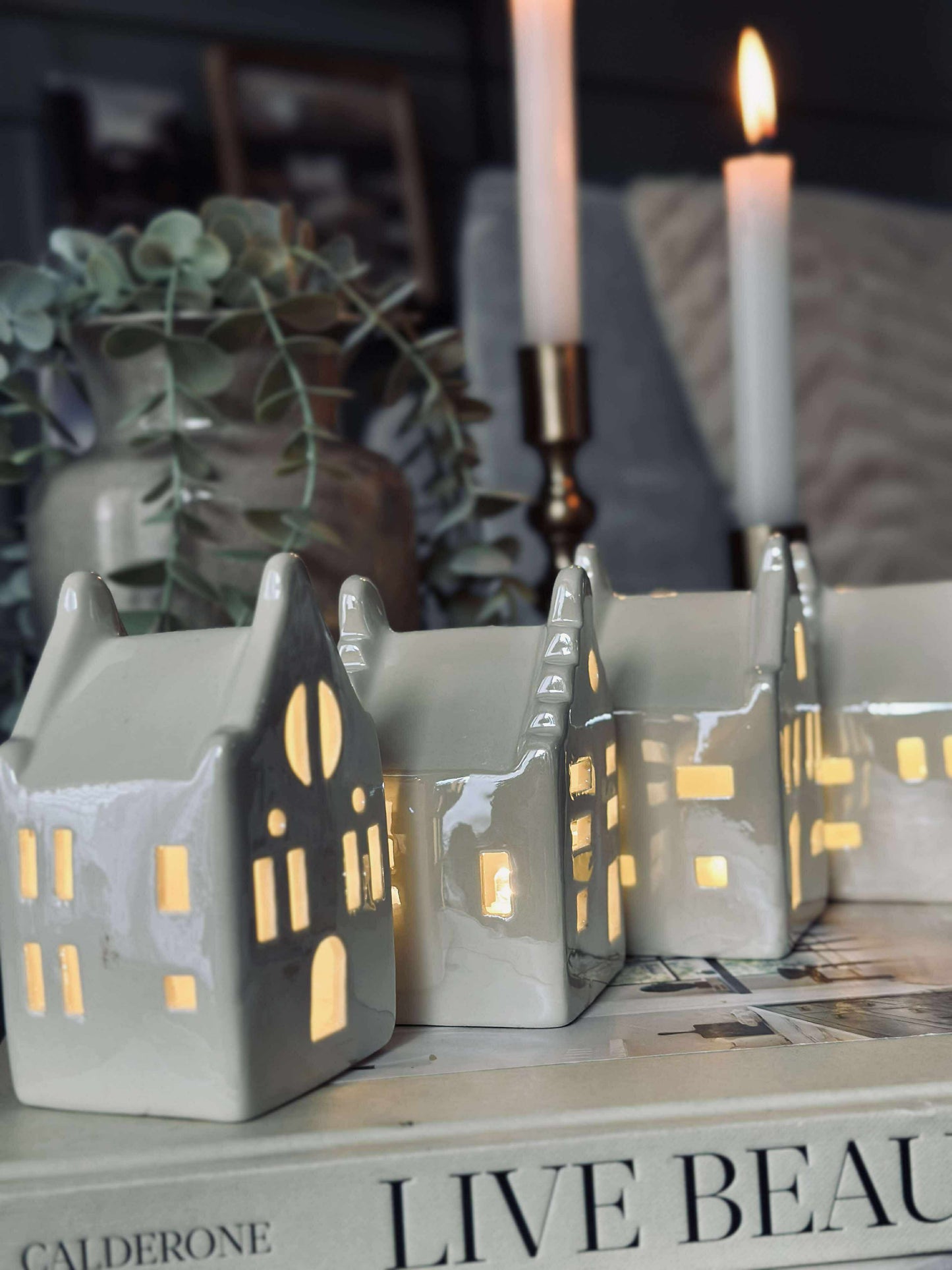 Lyshus med led  - WHITE MIX