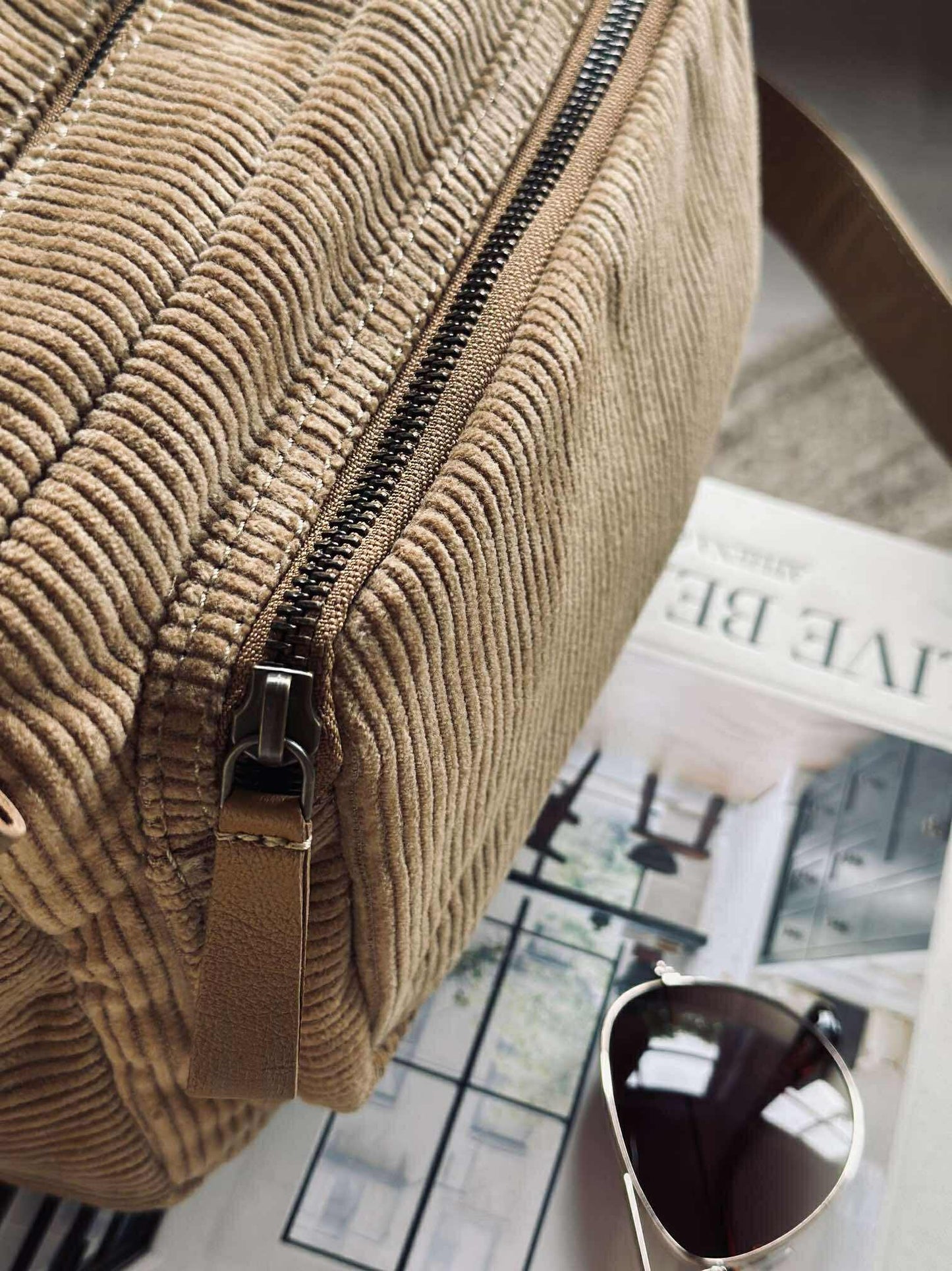 Crossbody Tan fløjl