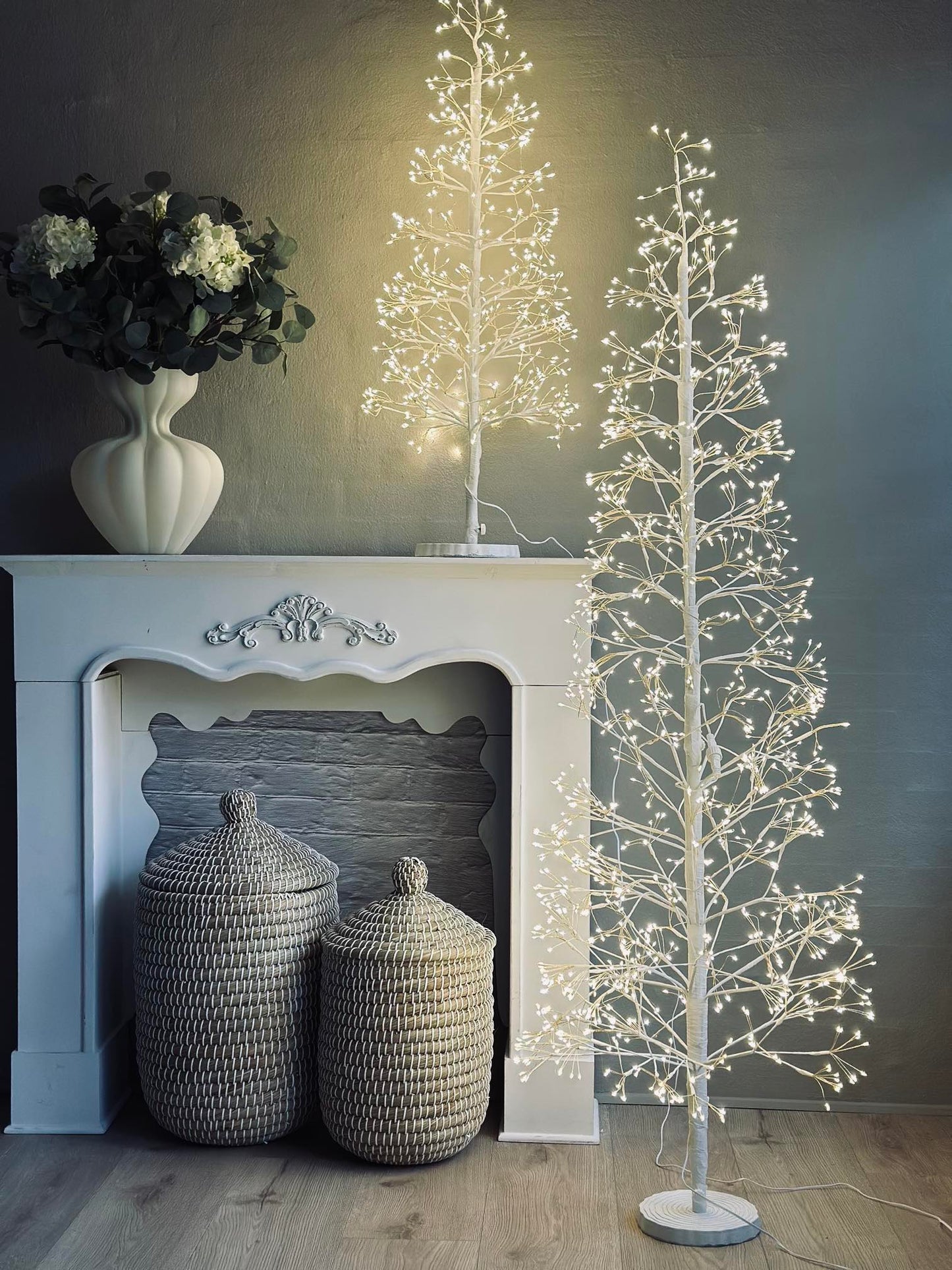 Juletræ med 1600 led lys - Hvid
