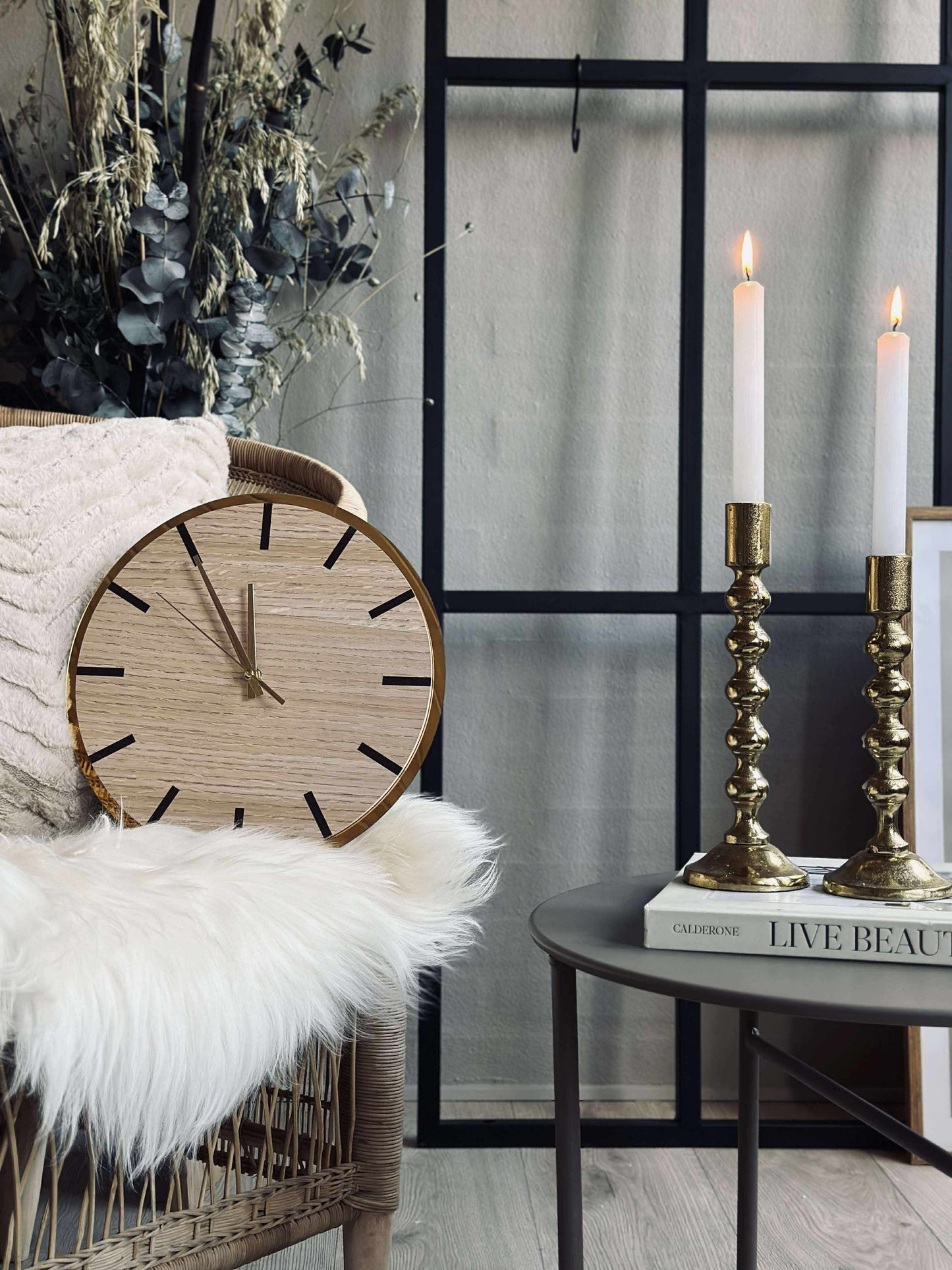 Vægur i træ - Ø30cm