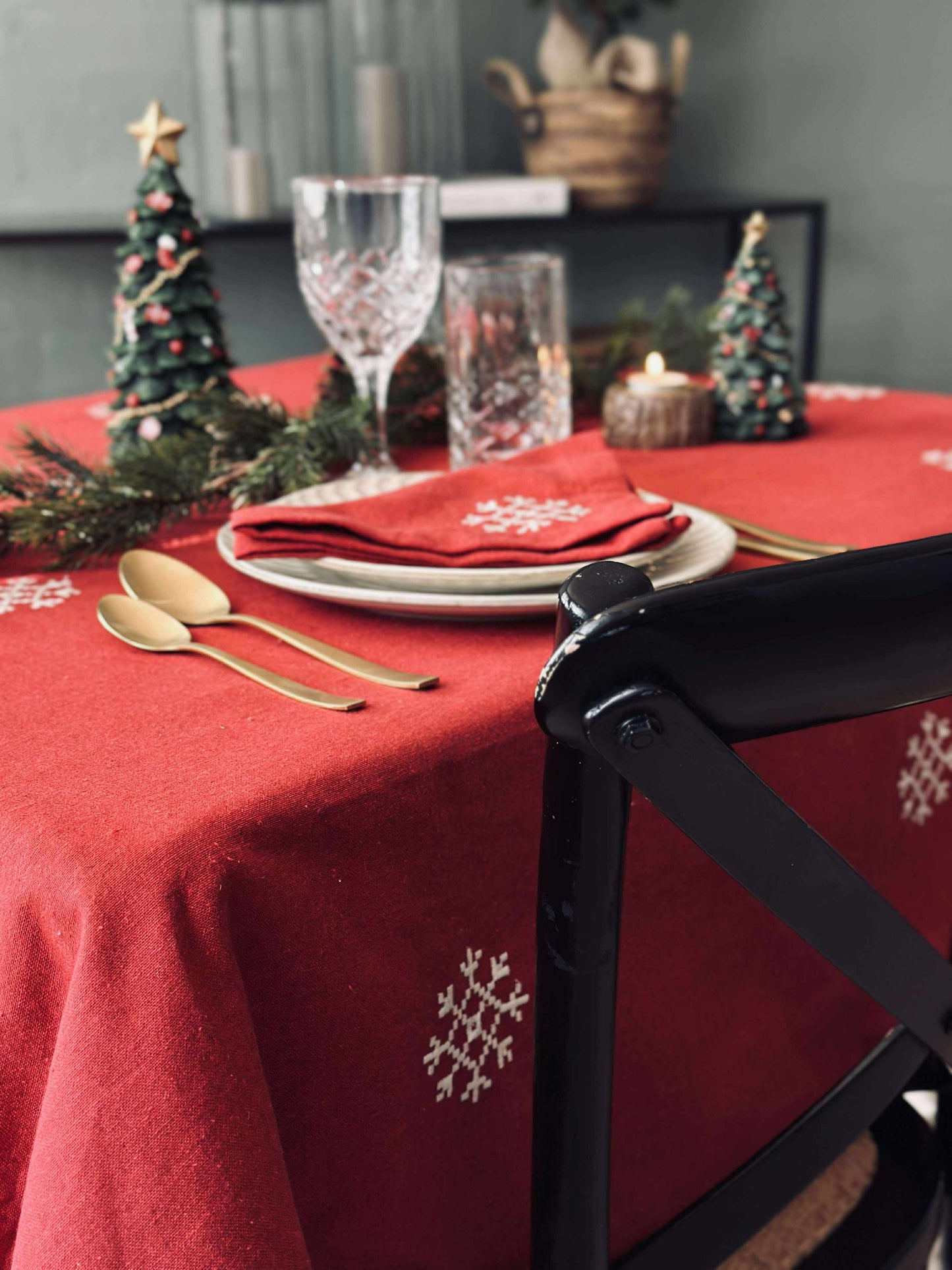 Juledug Rød JUL med broderi - Flere størrelser