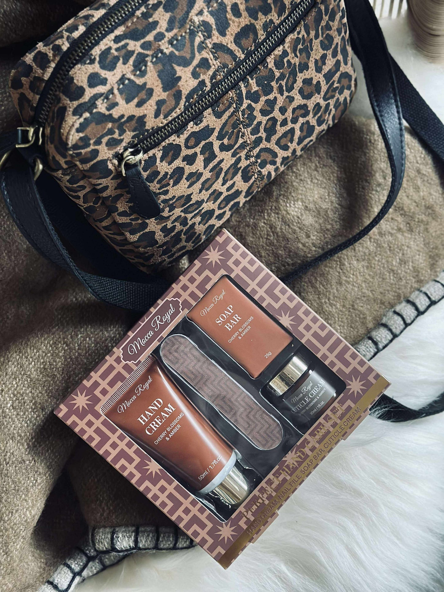 Gavesæt med 4 dele - MIX handcare