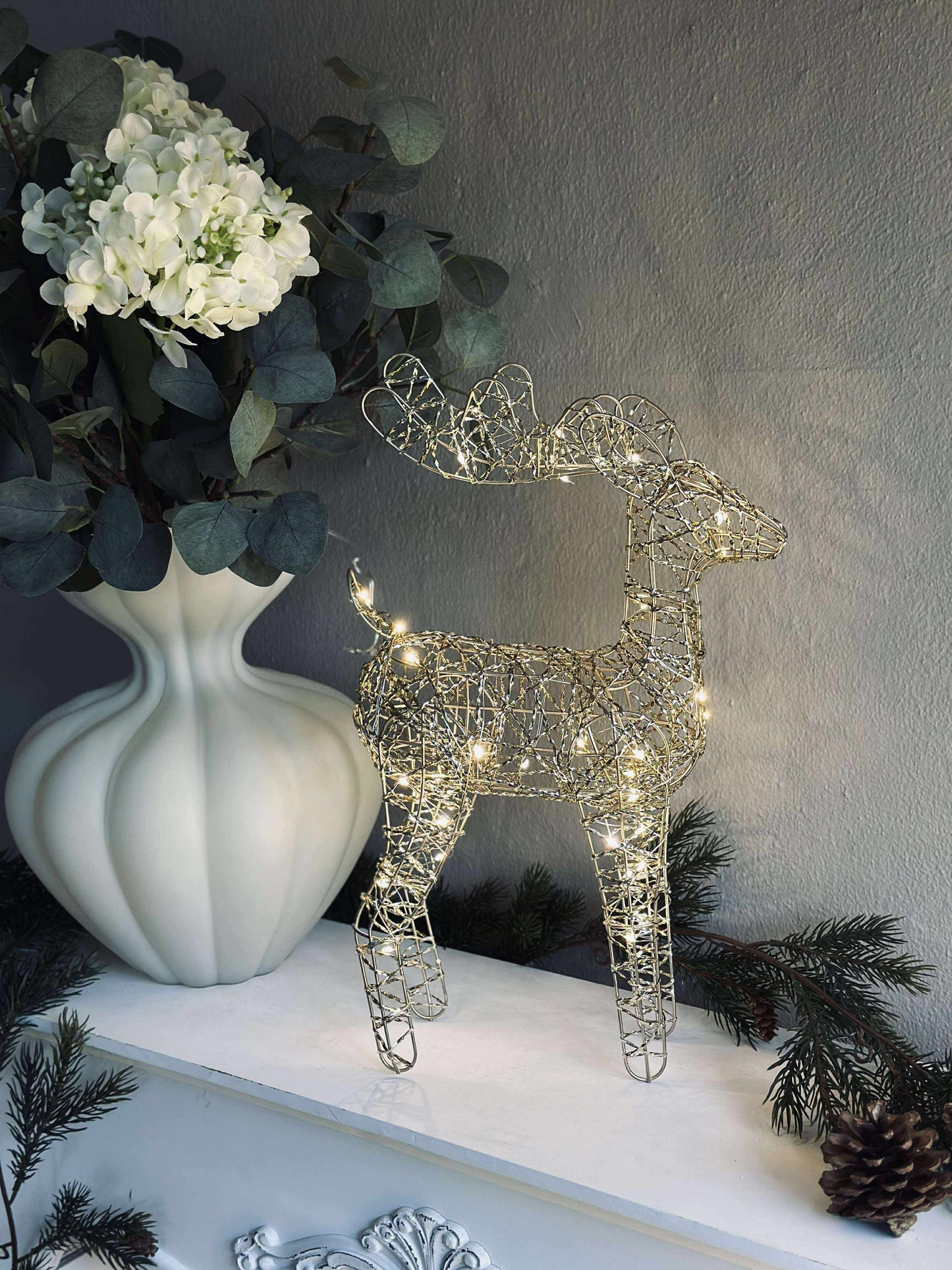 Rensdyr med led lys