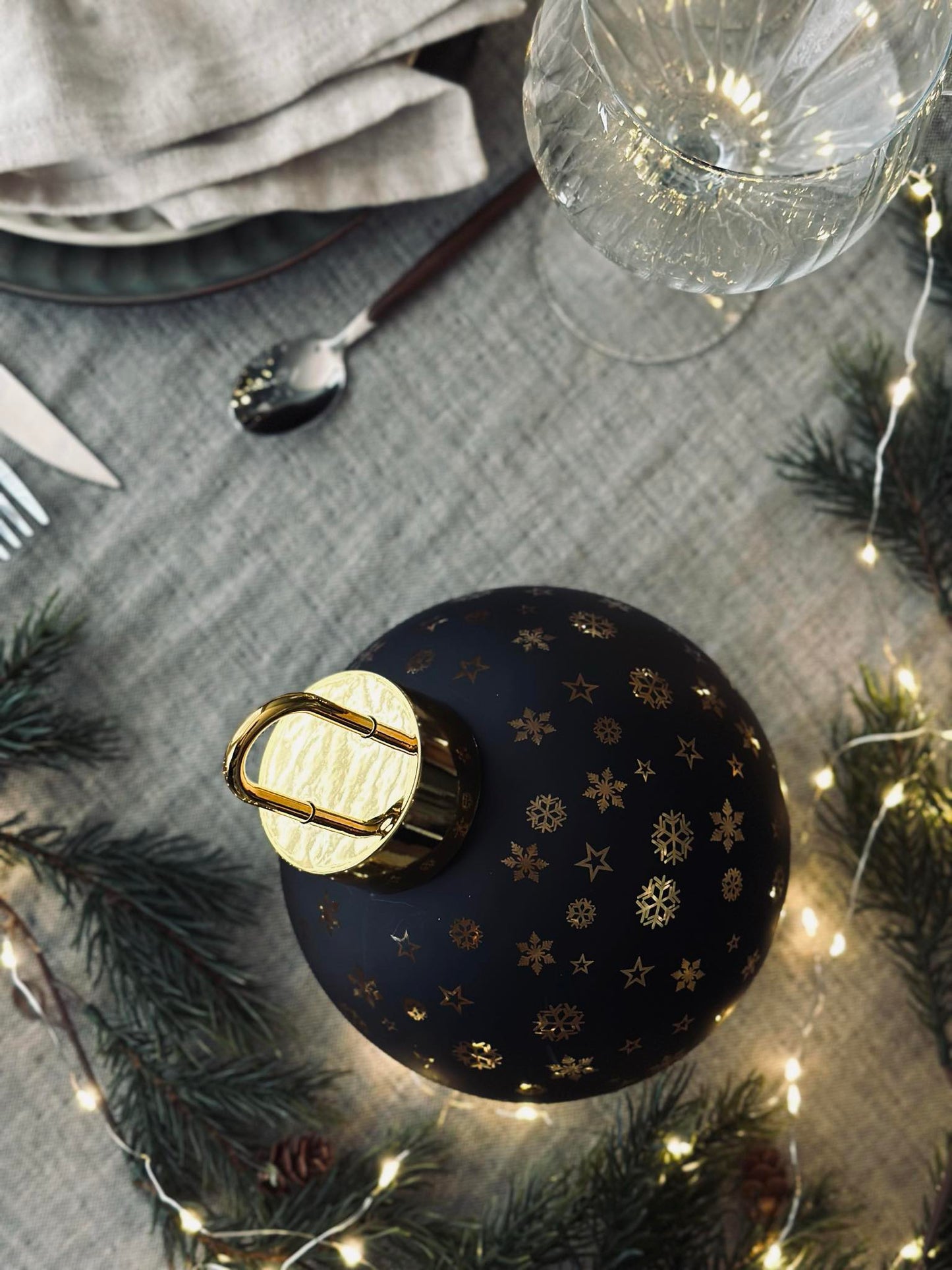 Julekugle med led lys - Black