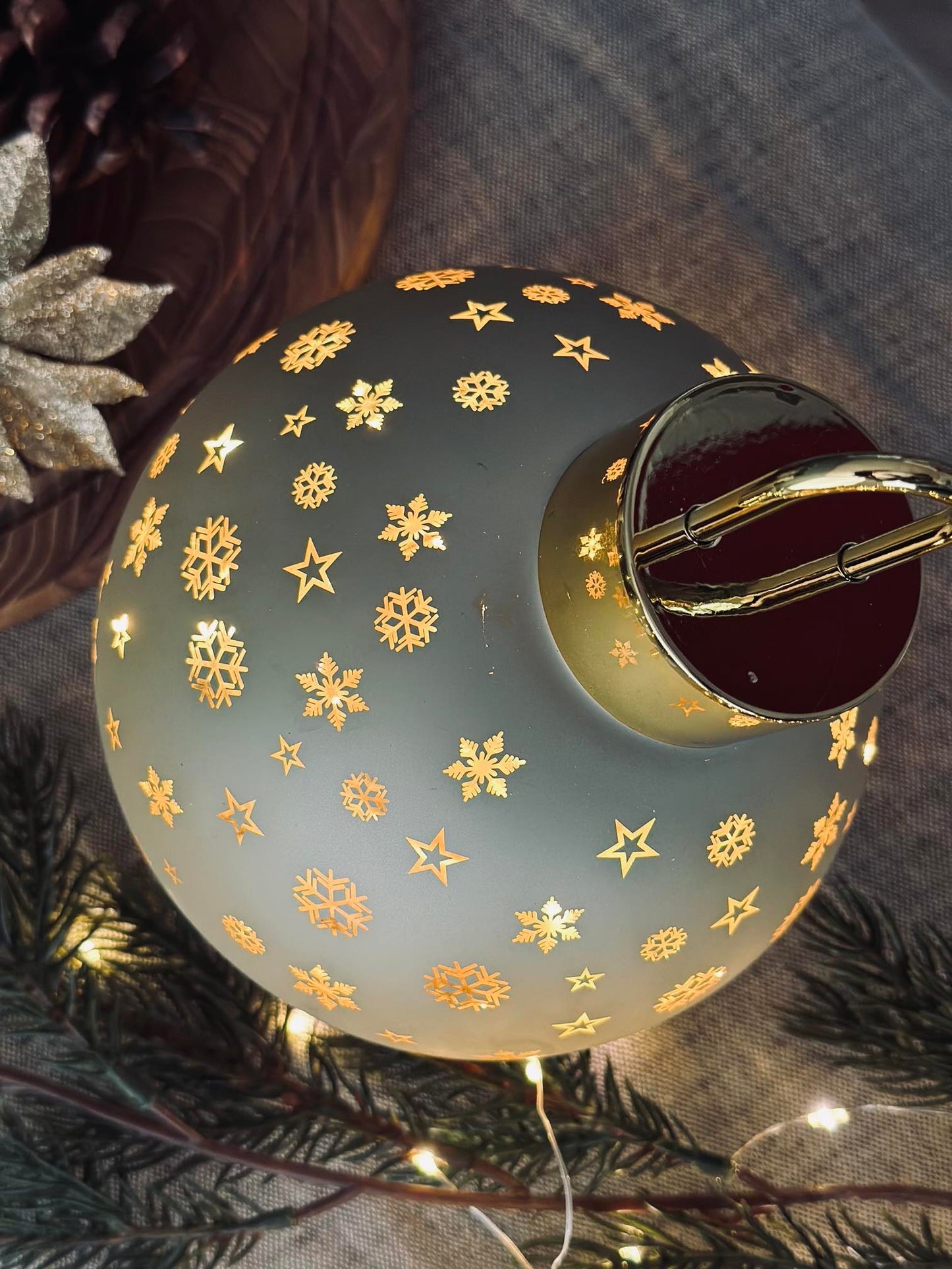 Julekugle med led lys - Guld