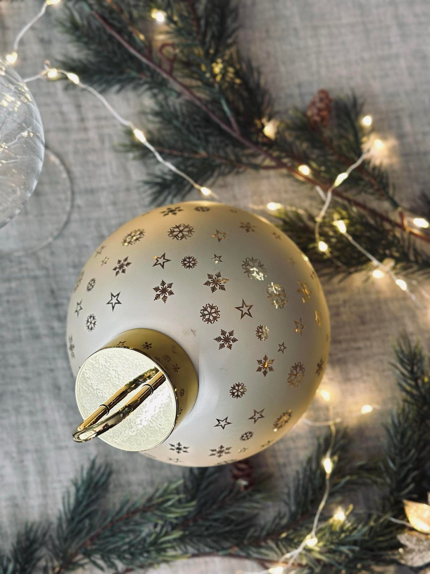 Julekugle med led lys - Guld