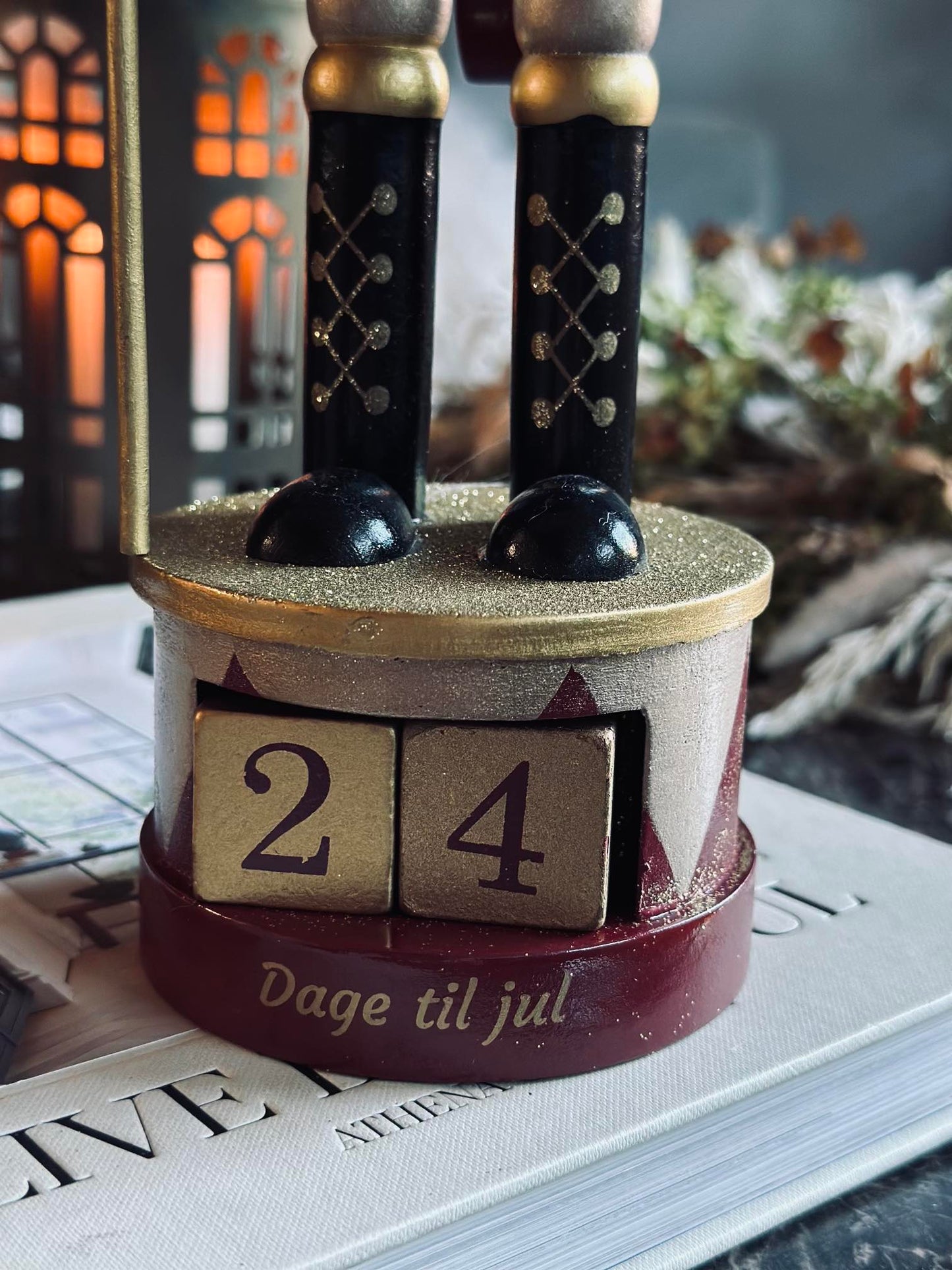 Nøddeknækker med dato