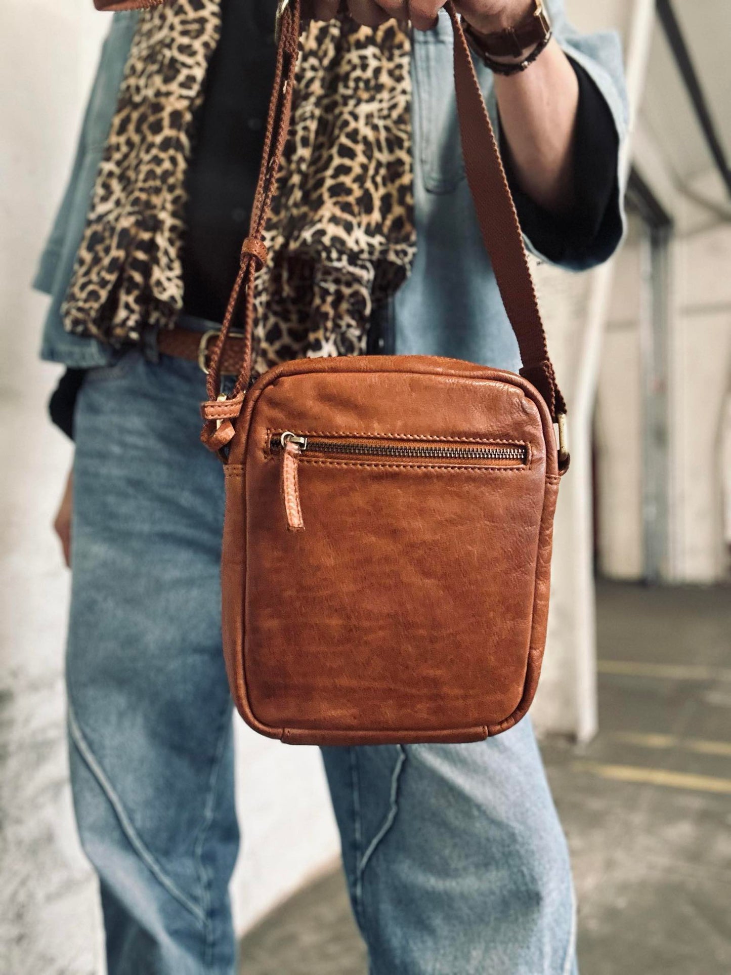 Mobiltaske / Crossover – Cognac