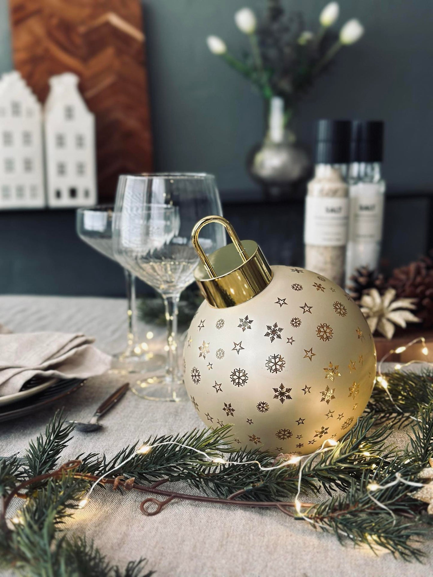 Julekugle med led lys - Guld