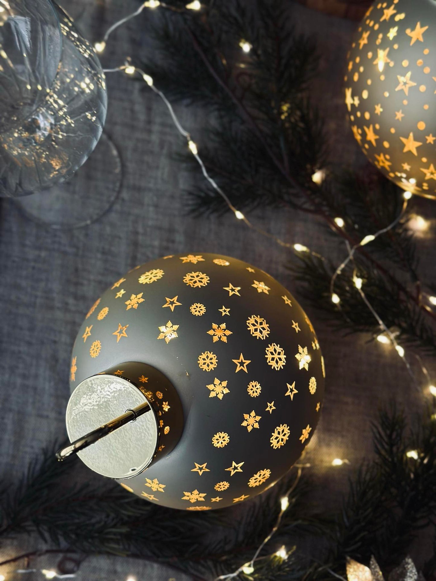 Julekugle med led lys - Guld