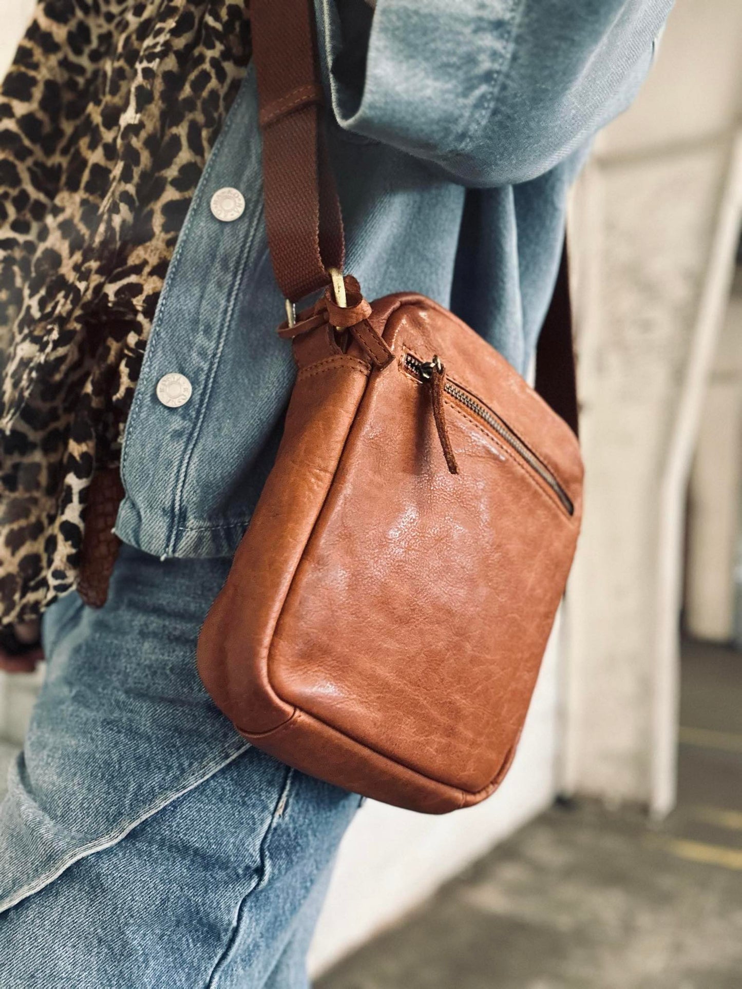 Mobiltaske / Crossover – Cognac
