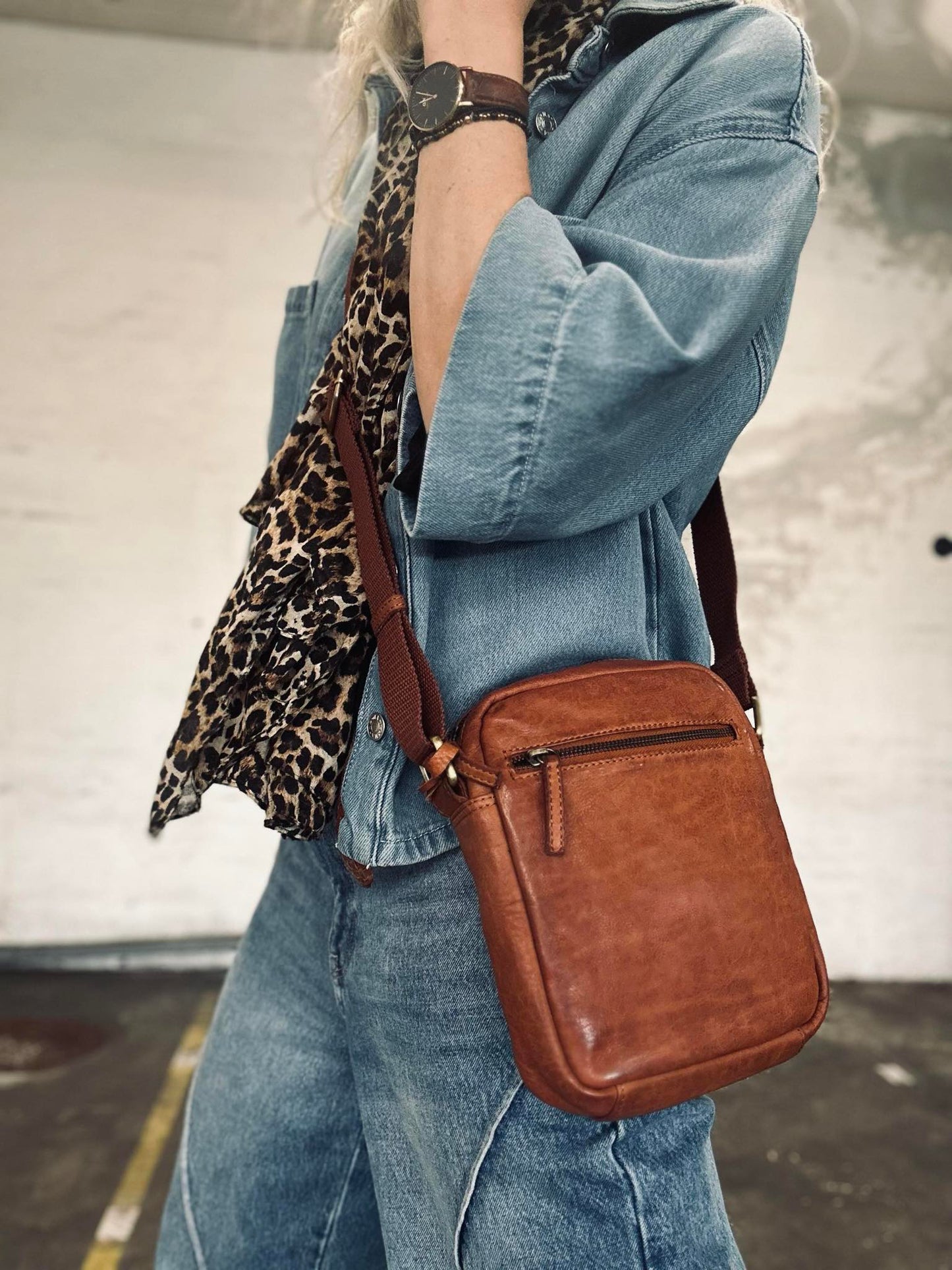 Mobiltaske / Crossover – Cognac