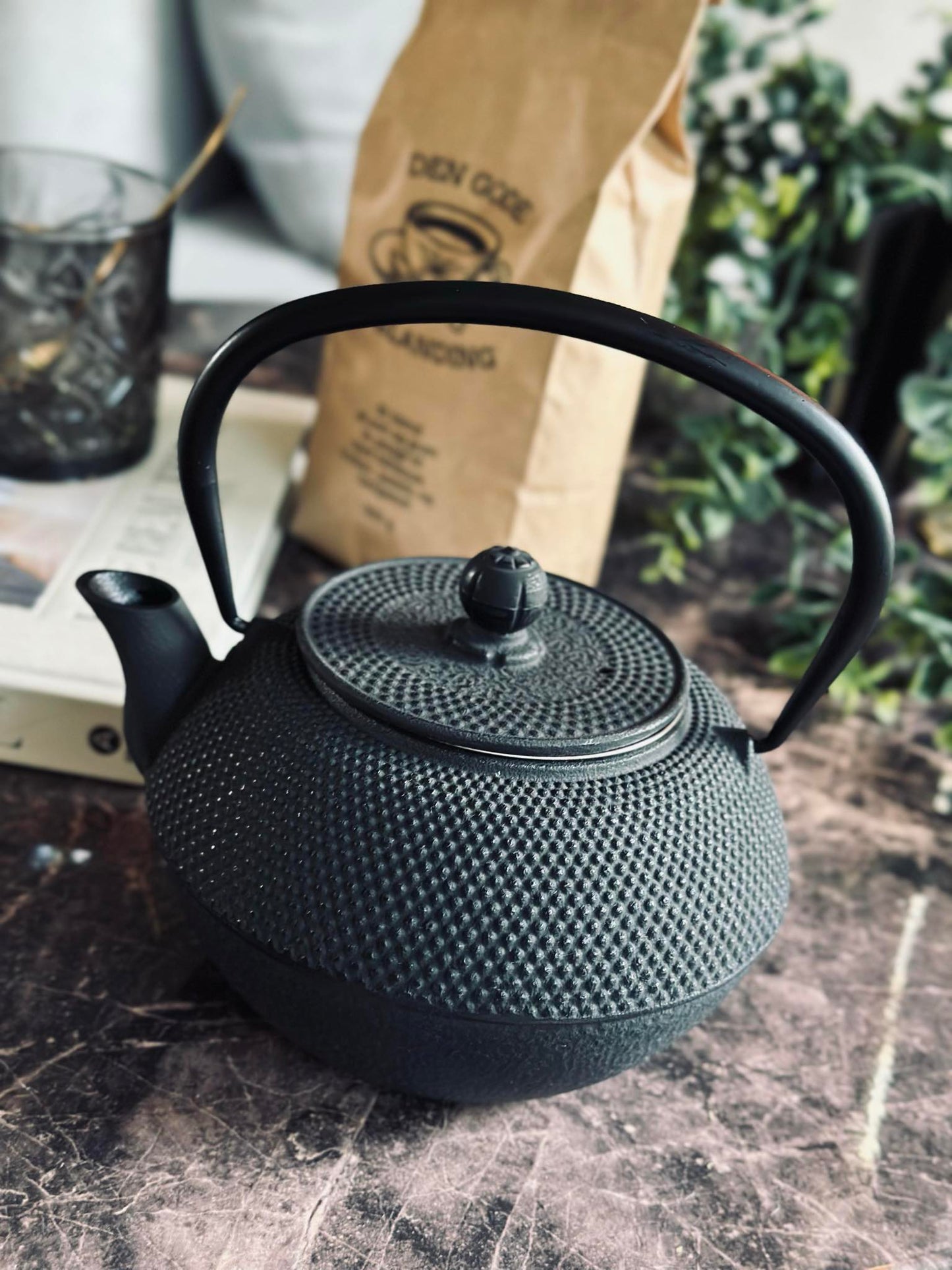 Tepotte i støbejern - 1200ml.