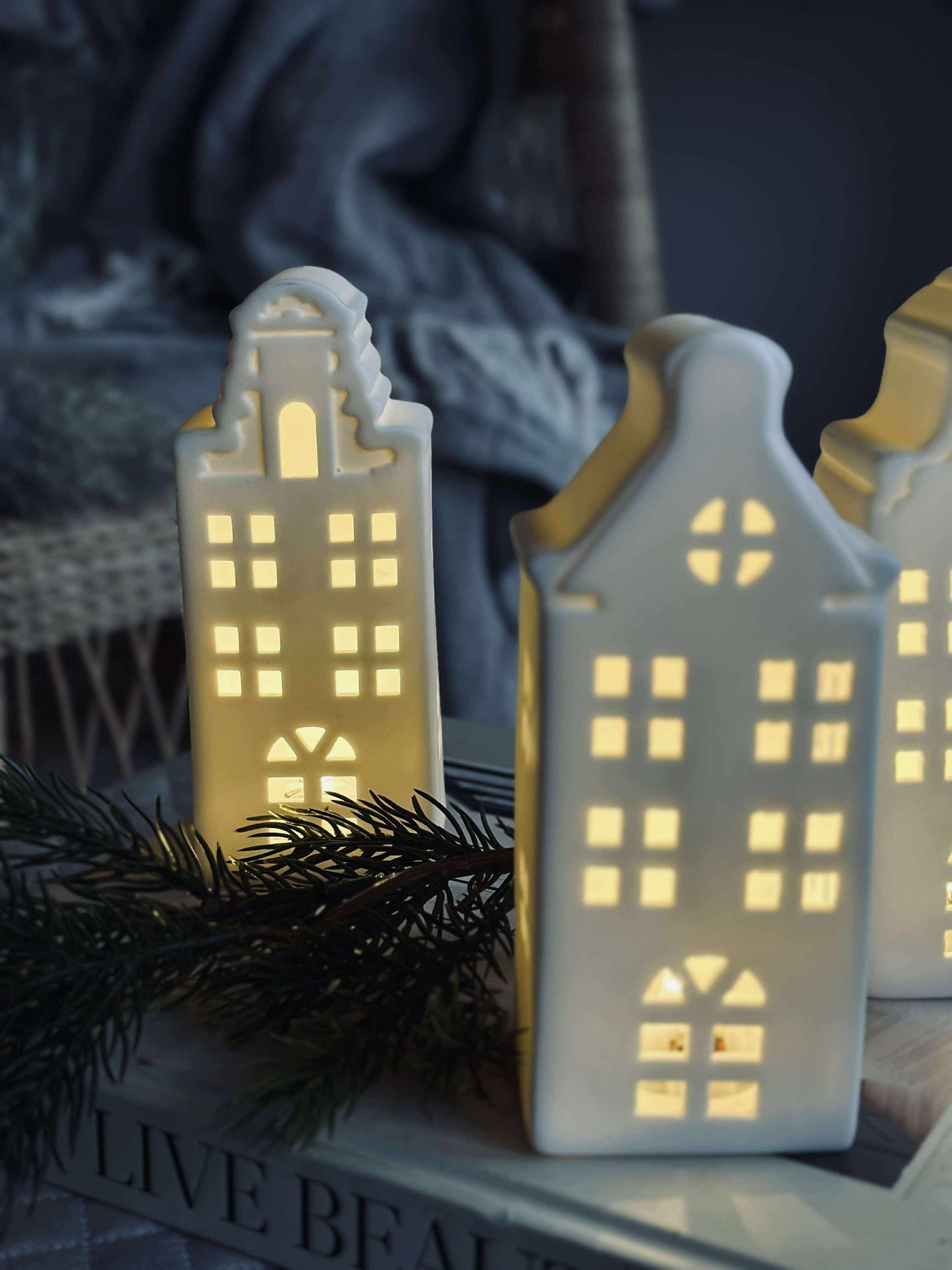 Lyshus med led  - WHITE MIX