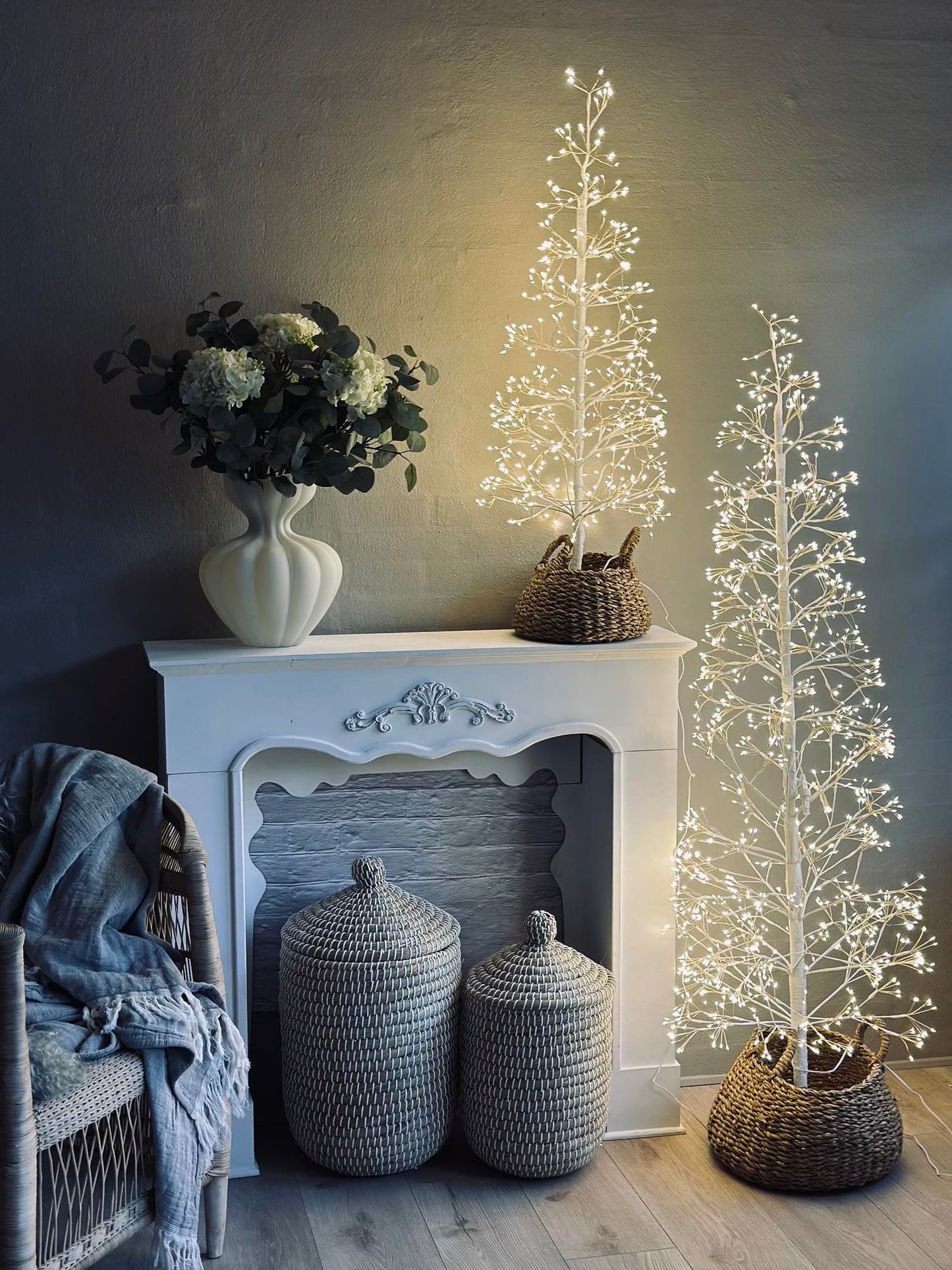 Juletræ med 1600 led lys - Hvid