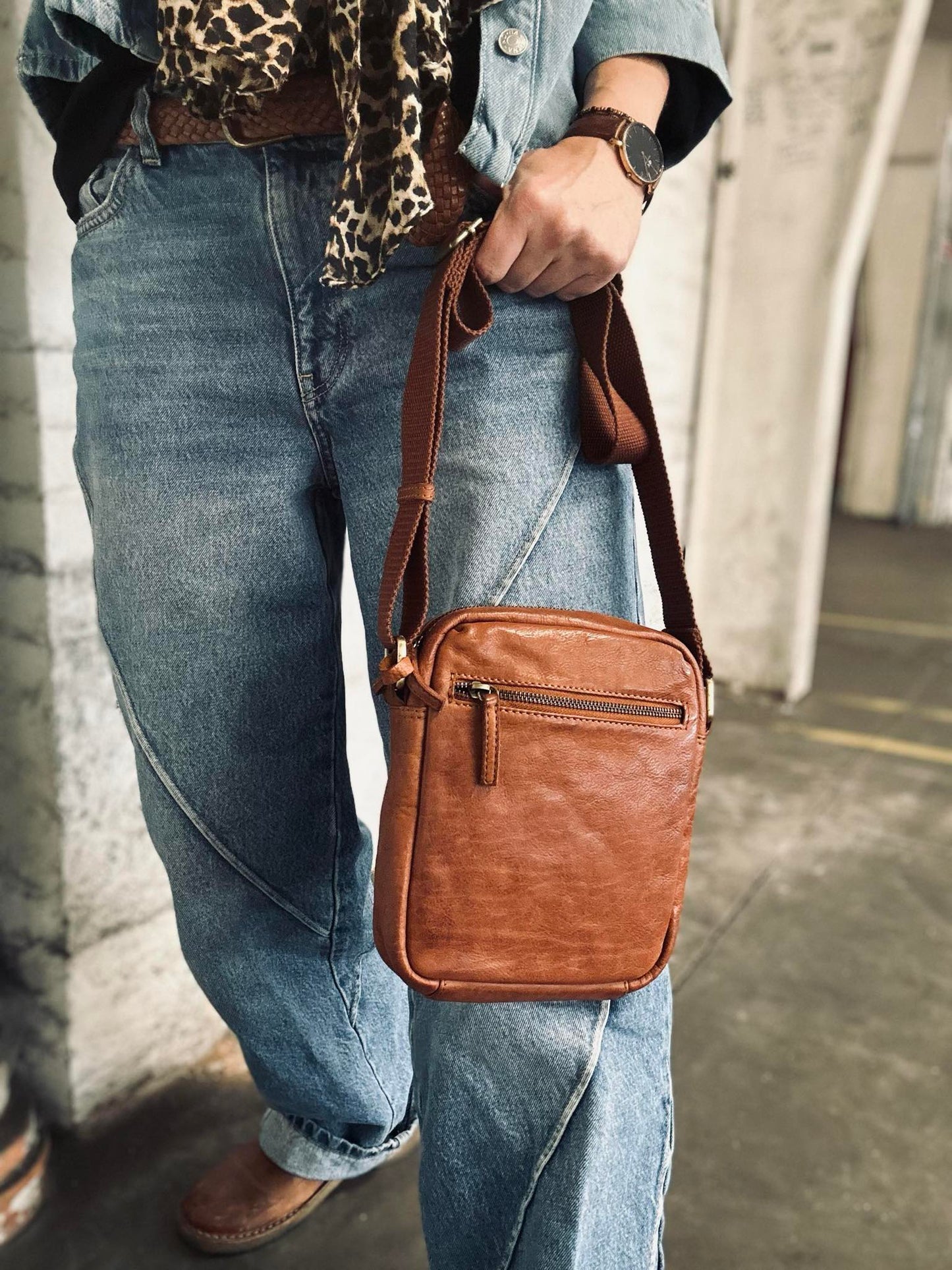 Mobiltaske / Crossover – Cognac