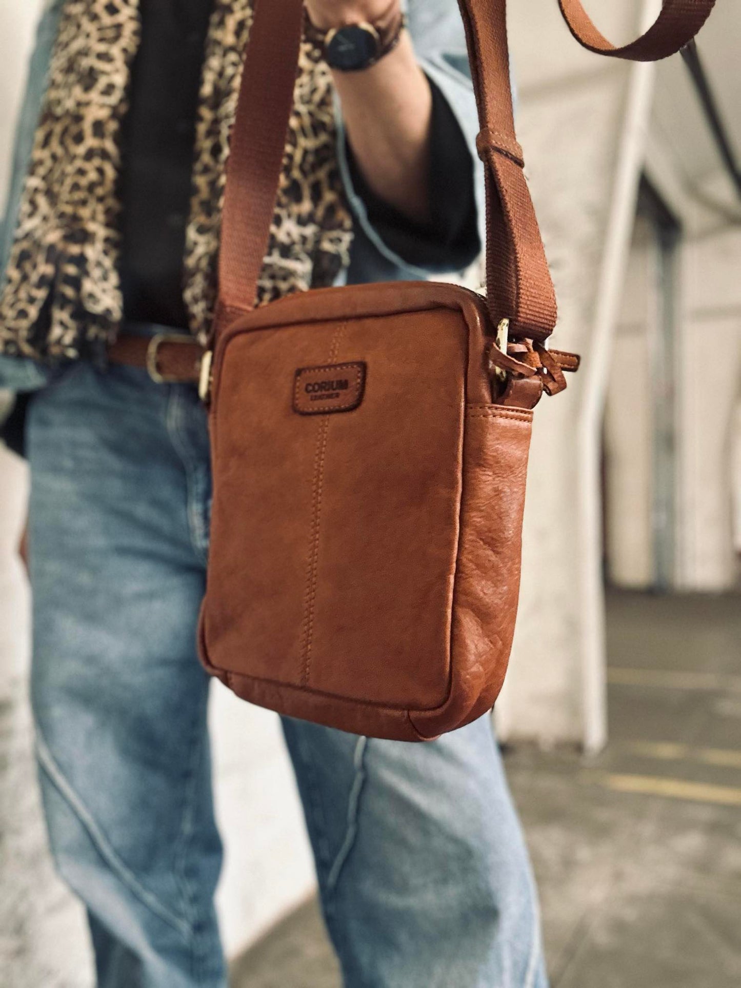 Mobiltaske / Crossover – Cognac