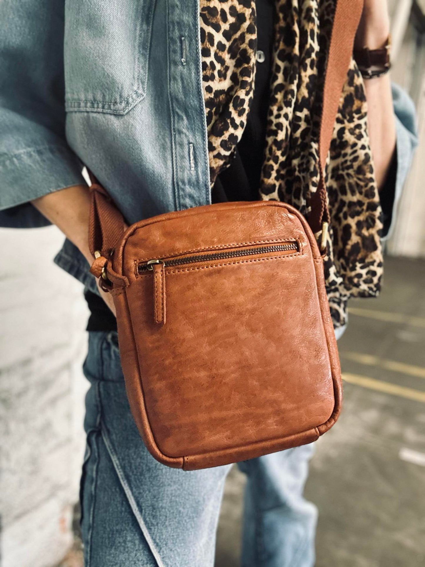 Mobiltaske / Crossover – Cognac