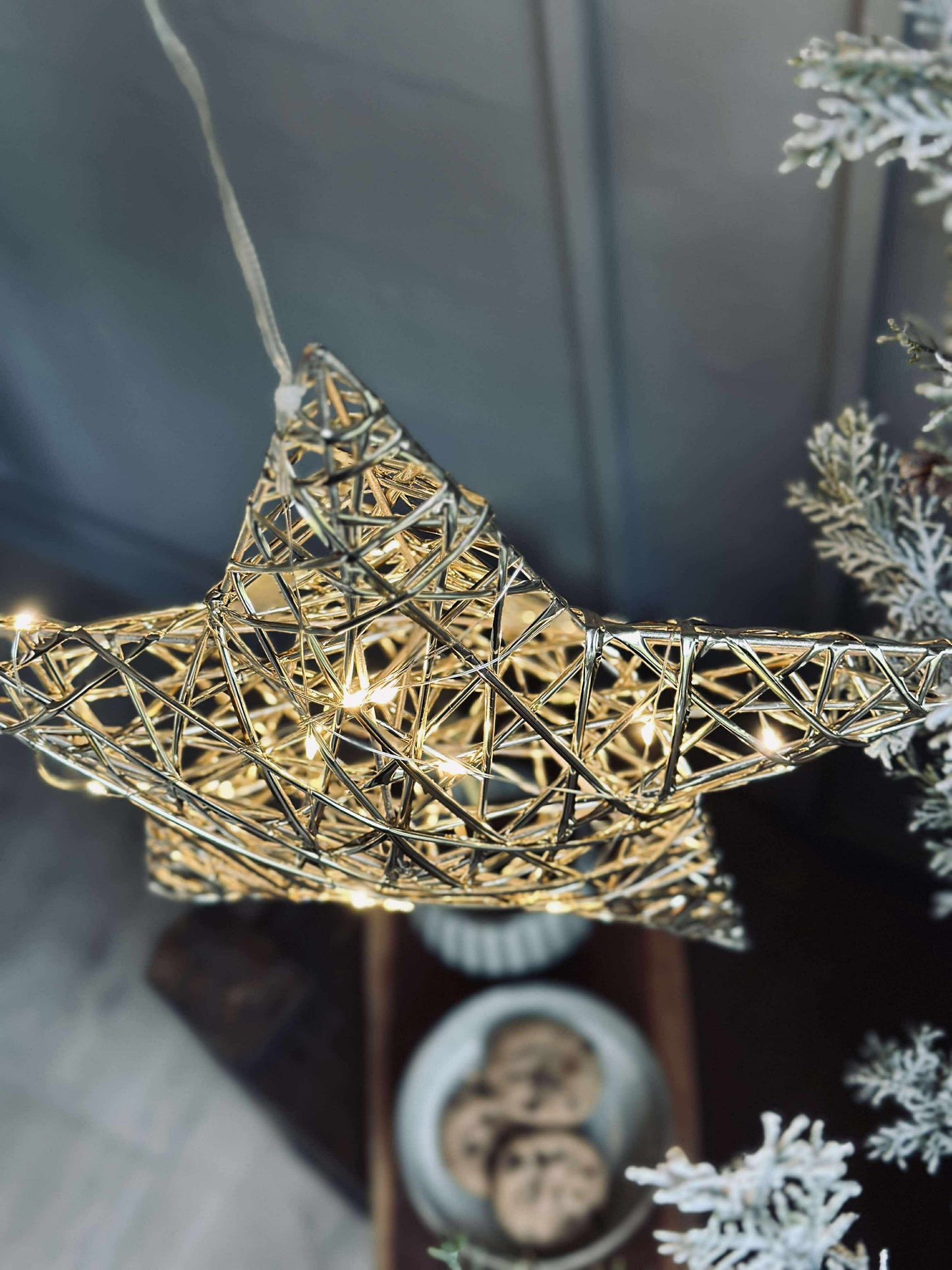 Stjerne med LED lys - Gold