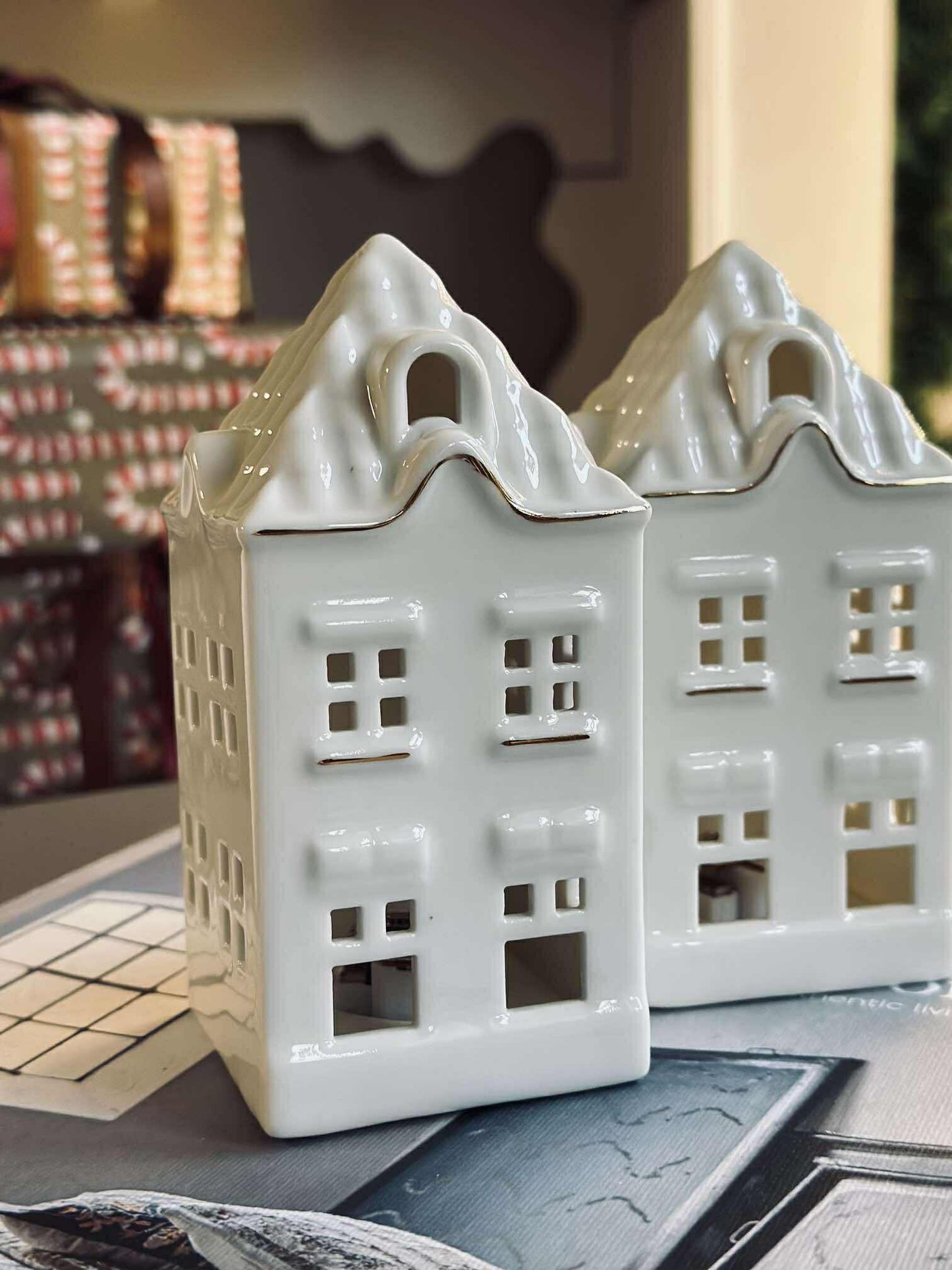 Lyshus med led - Porcelæn