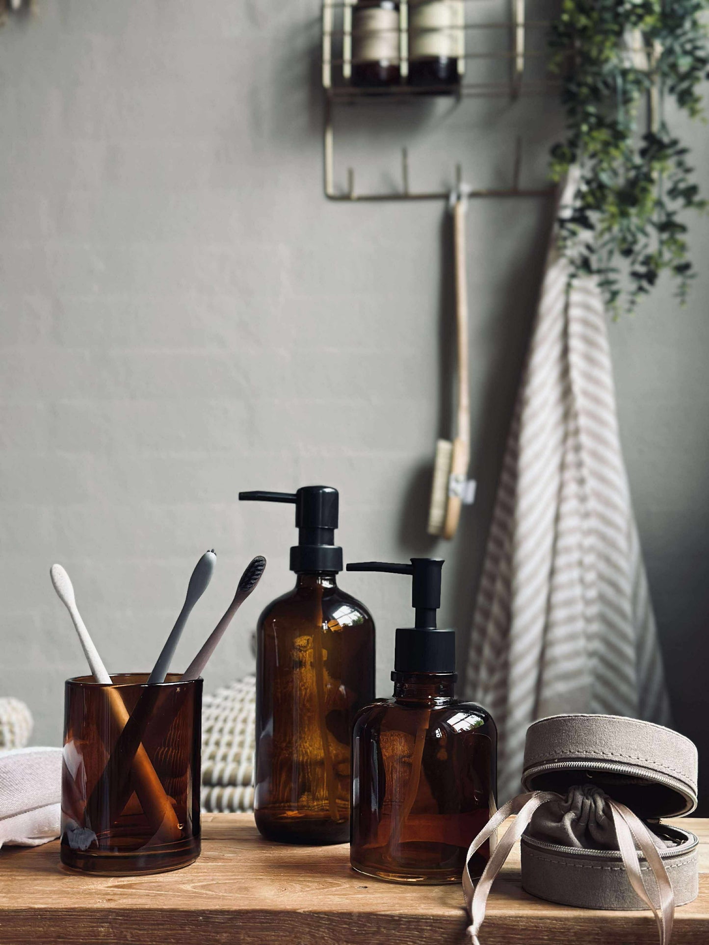 Dispenser med pumpe - Brun glas