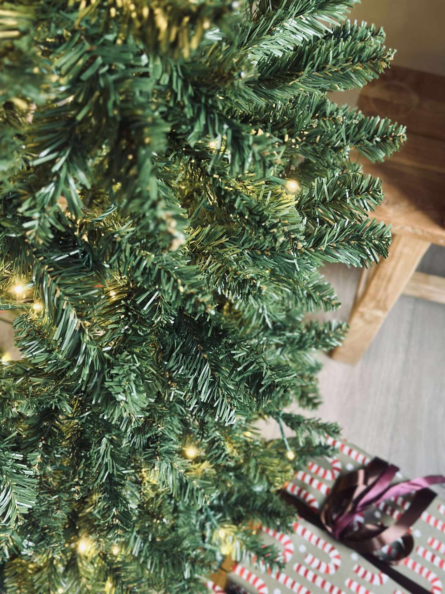 Juletræ med lyskæde