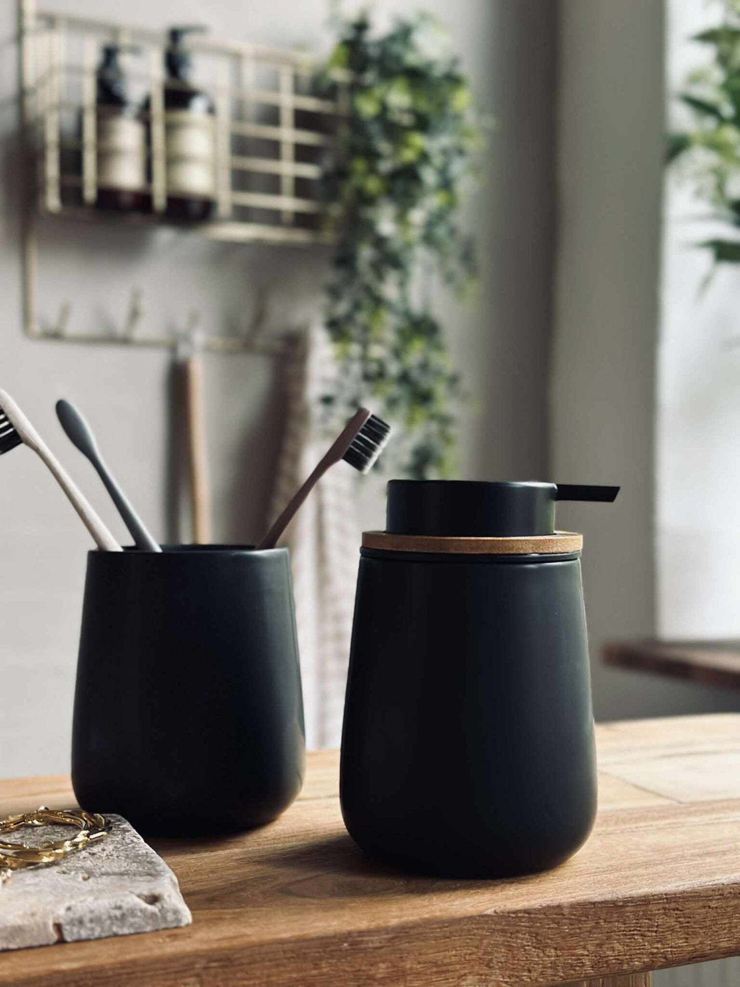 Dispenser med pumpe Black - Dolomite