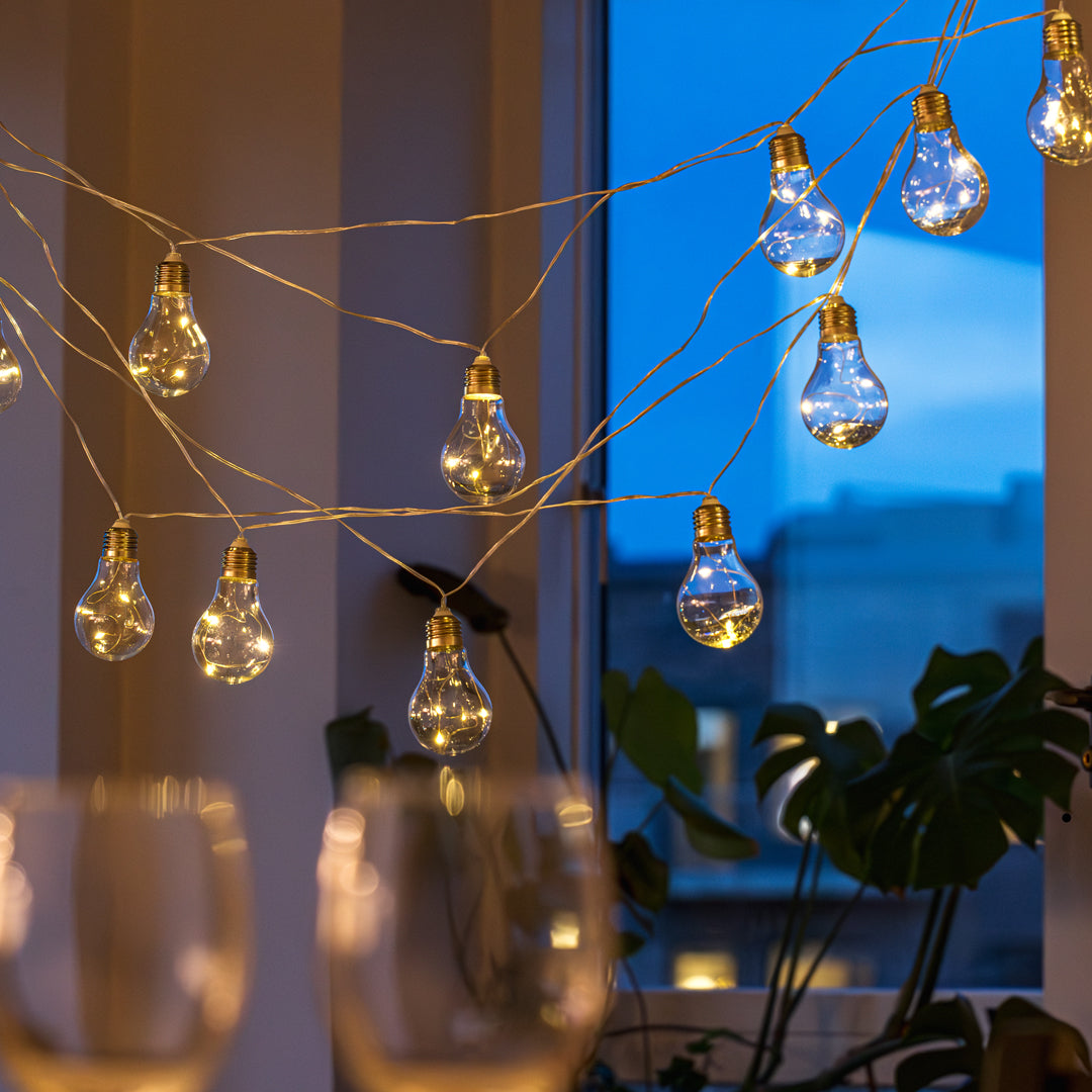 Lyskæde BELLA med solceller og 15 pærer