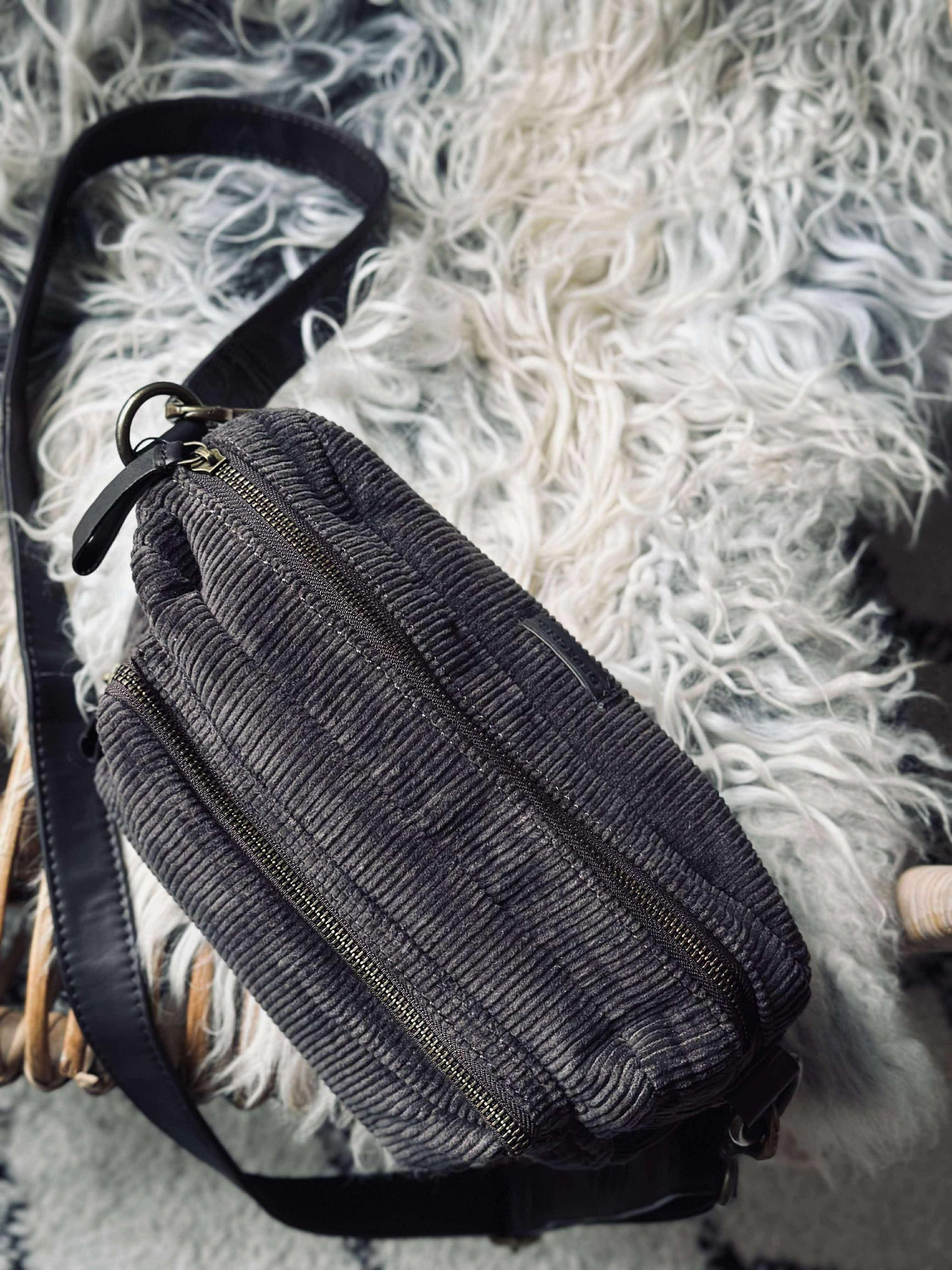 Crossbody Brown fløjl