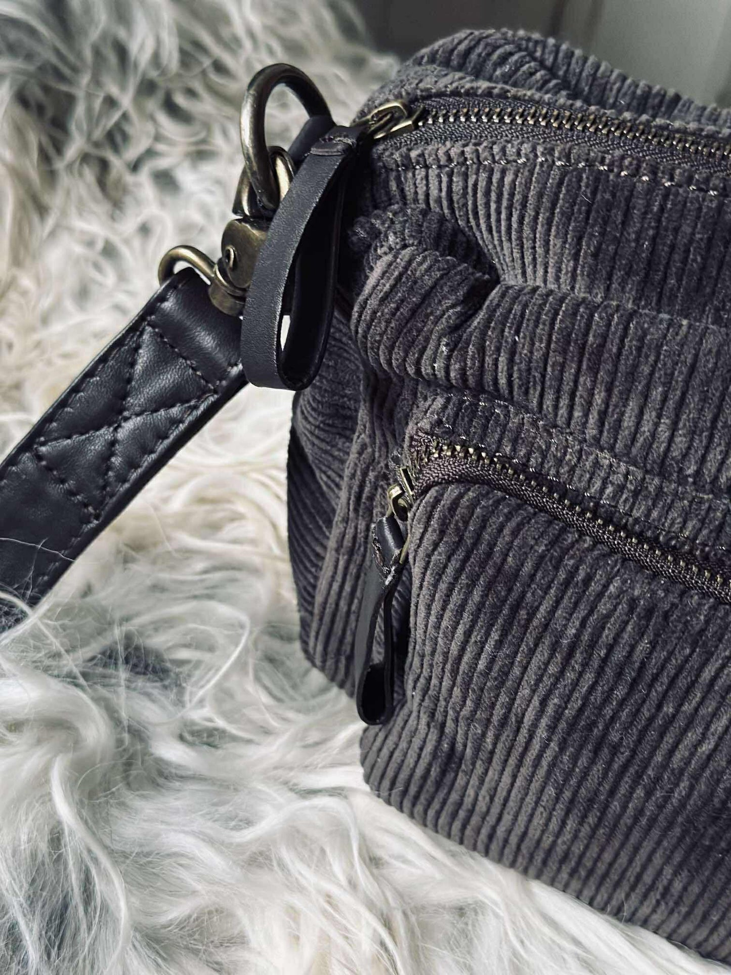 Crossbody Brown fløjl