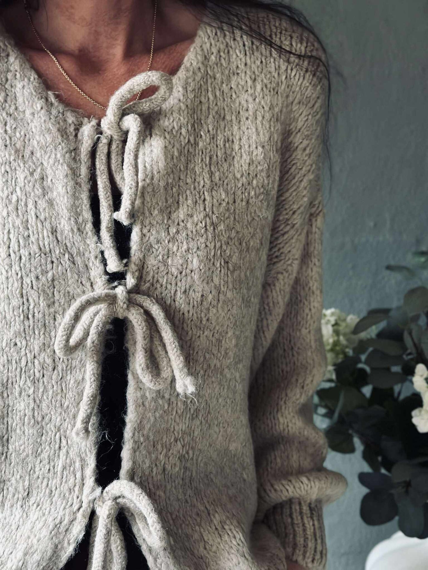 Cardigan med sløjfer - Beige