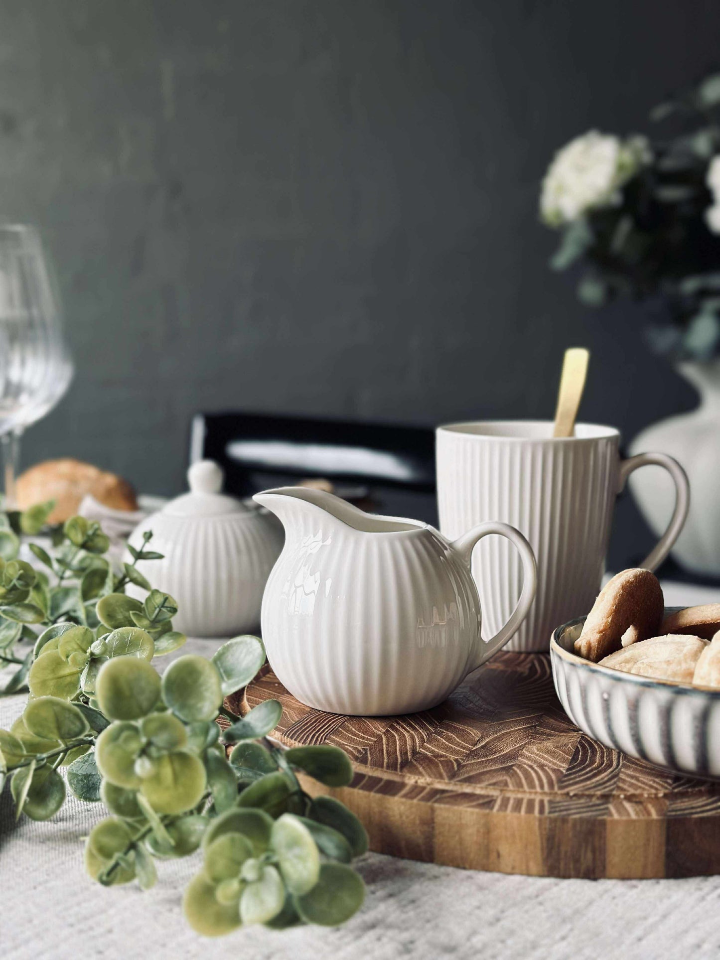 Mælkekande Riflet - Porcelæn