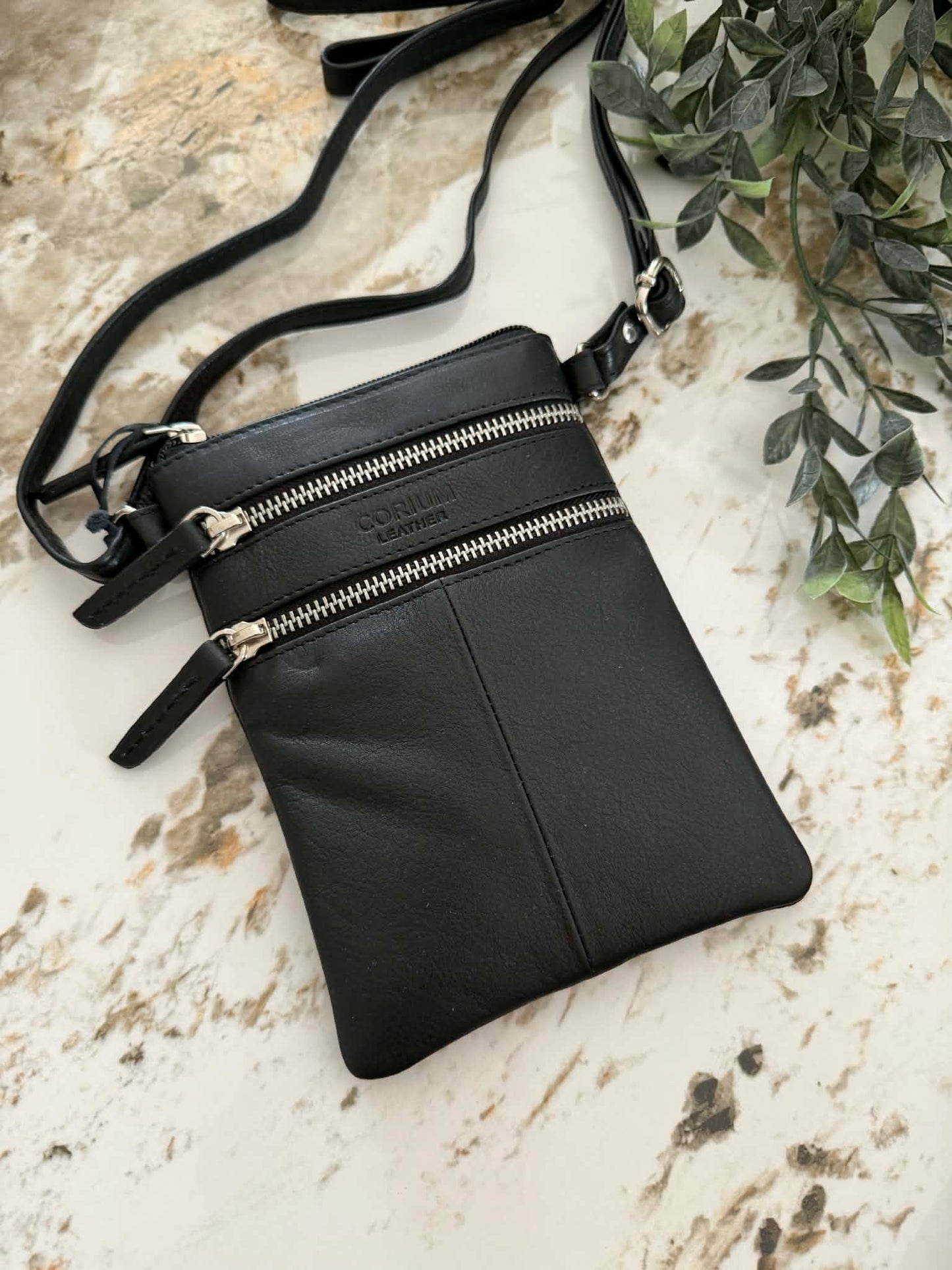 Crossover VIGA - Black